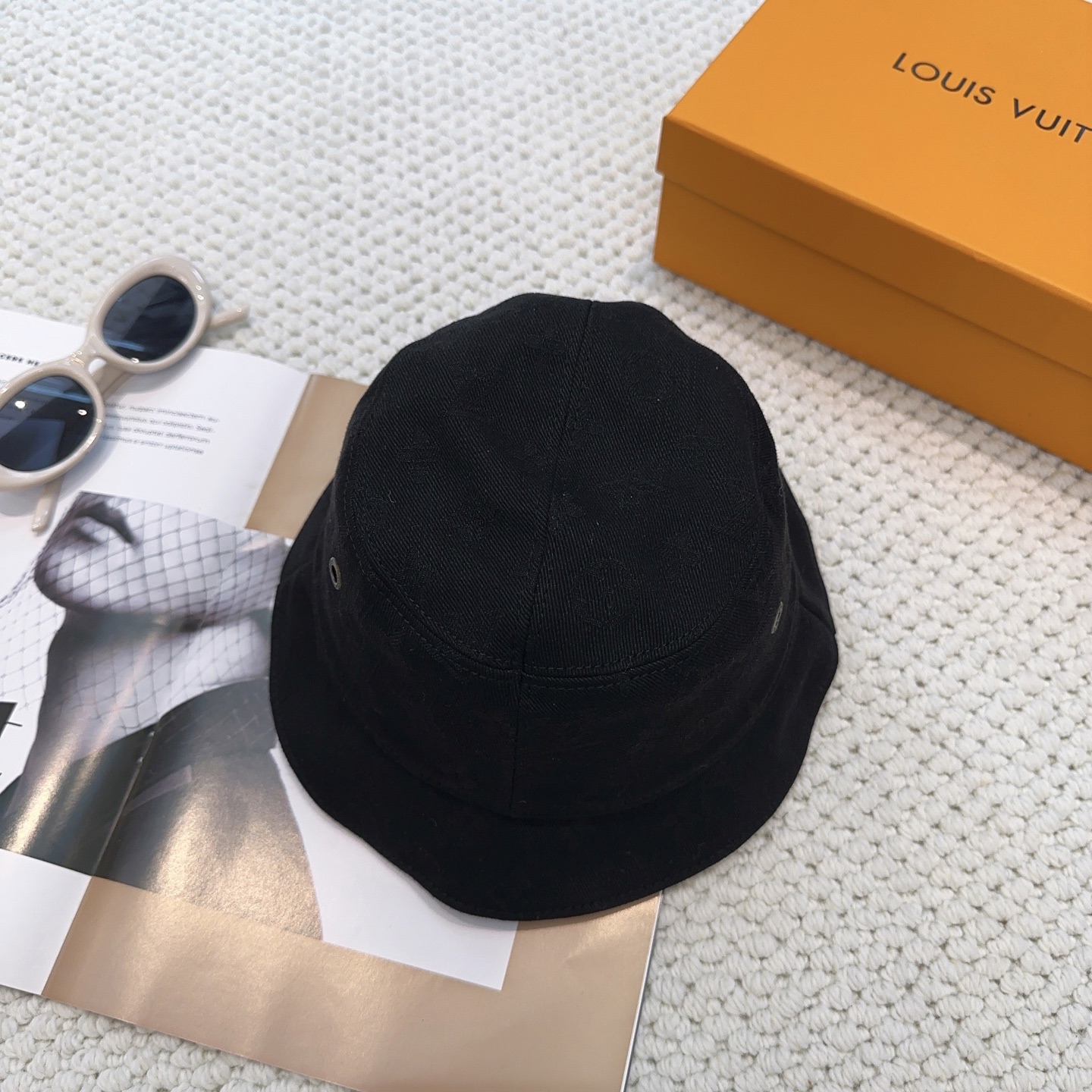 Louis Vuitton Monogram Essential Bucket Hat（M78772）