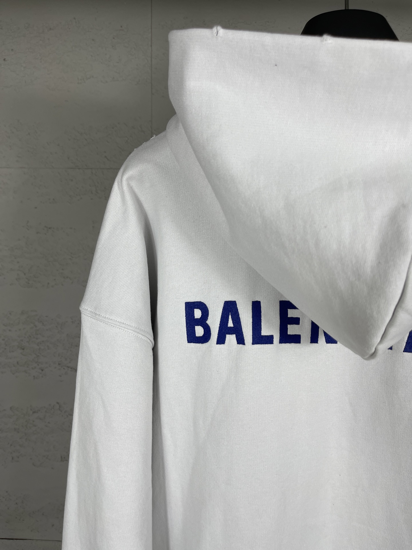 Balenciaga Back Zip-up Hoodie Regular Fit in Dirty White/blue (803264TSVP18016）