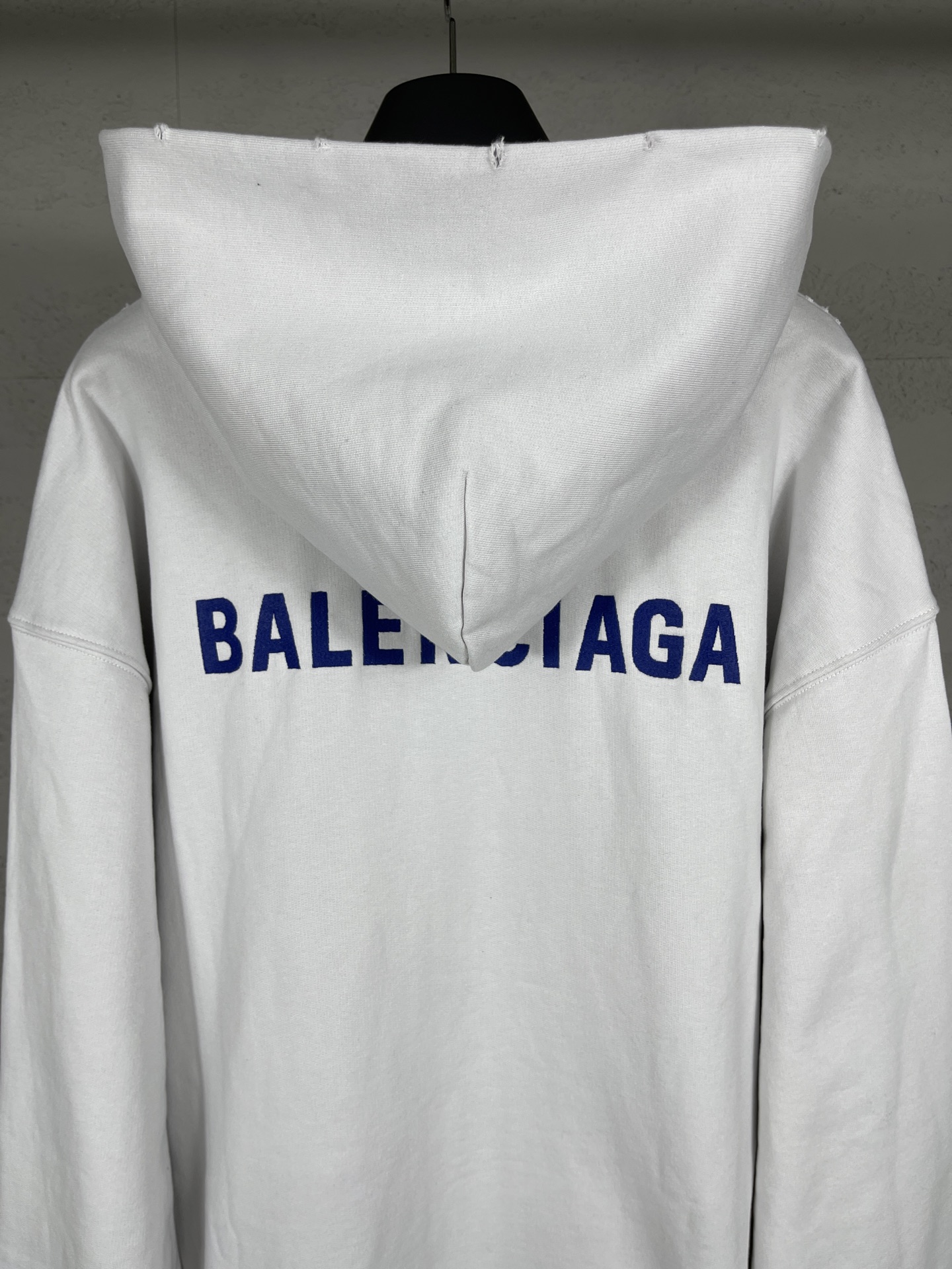 Balenciaga Back Zip-up Hoodie Regular Fit in Dirty White/blue (803264TSVP18016）