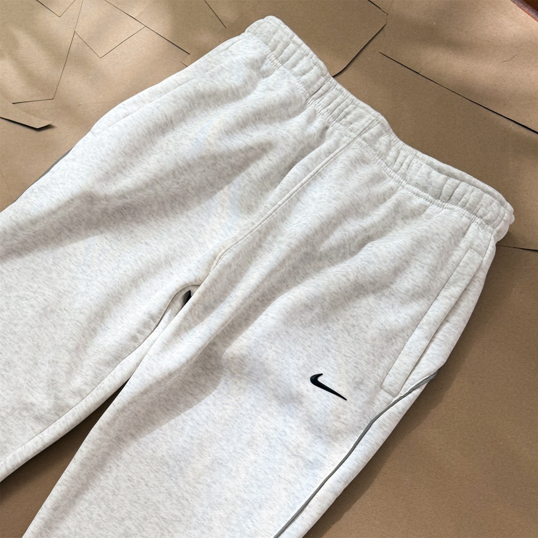 Nike x NOCTA Drake Track Pants with Fleece Lining (FN7661）