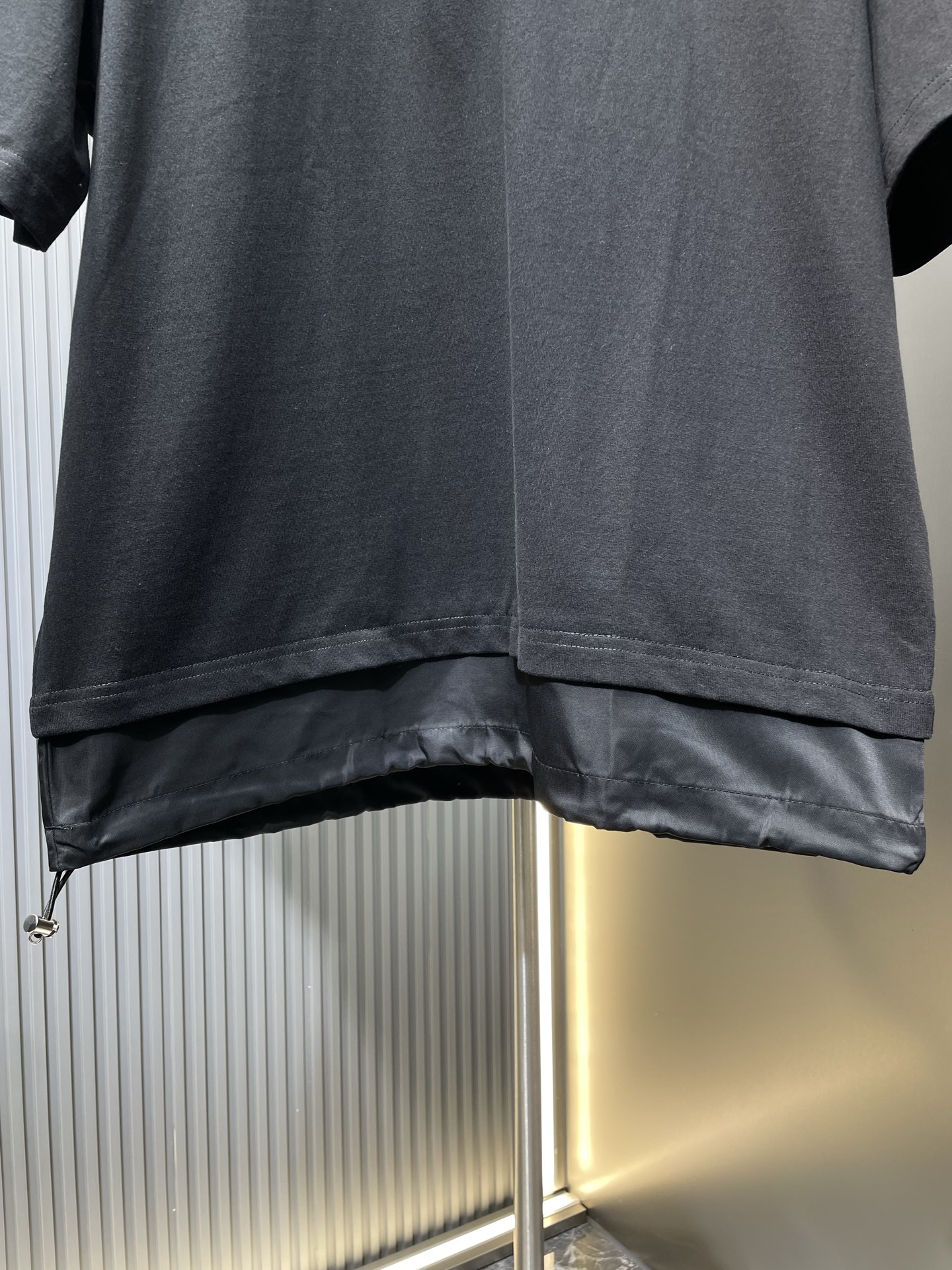 PRADA Crew neck short sleeve T-shirt（UJN742-10VP-F0806-S-202）