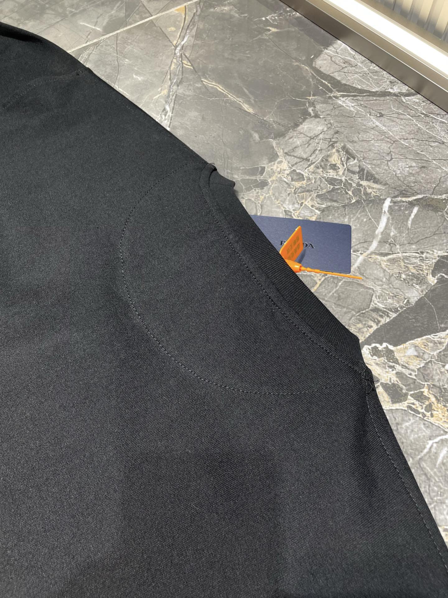 PRADA Crew neck short sleeve T-shirt（UJN742-10VP-F0806-S-202）