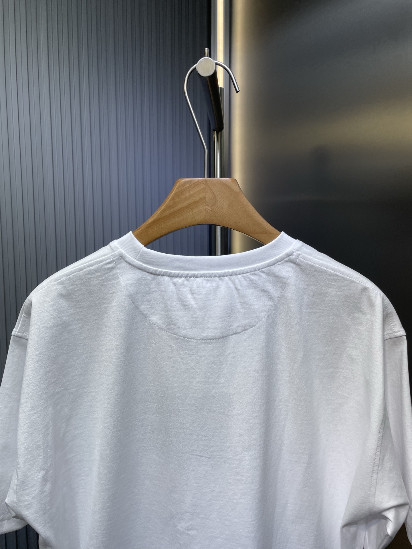 PRADA Crew neck short sleeve T-shirt（UJN742-10VP-F0806-S-202）