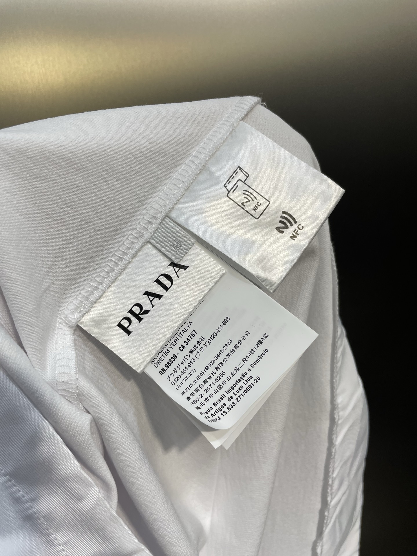 PRADA Crew neck short sleeve T-shirt（UJN742-10VP-F0806-S-202）