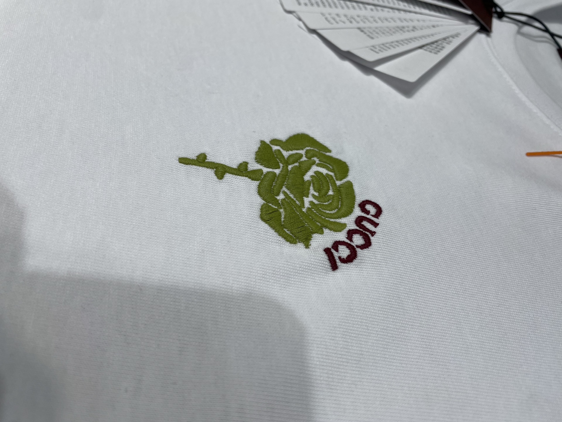 GUCCI T-Shirt（796395-XJG29-9692）