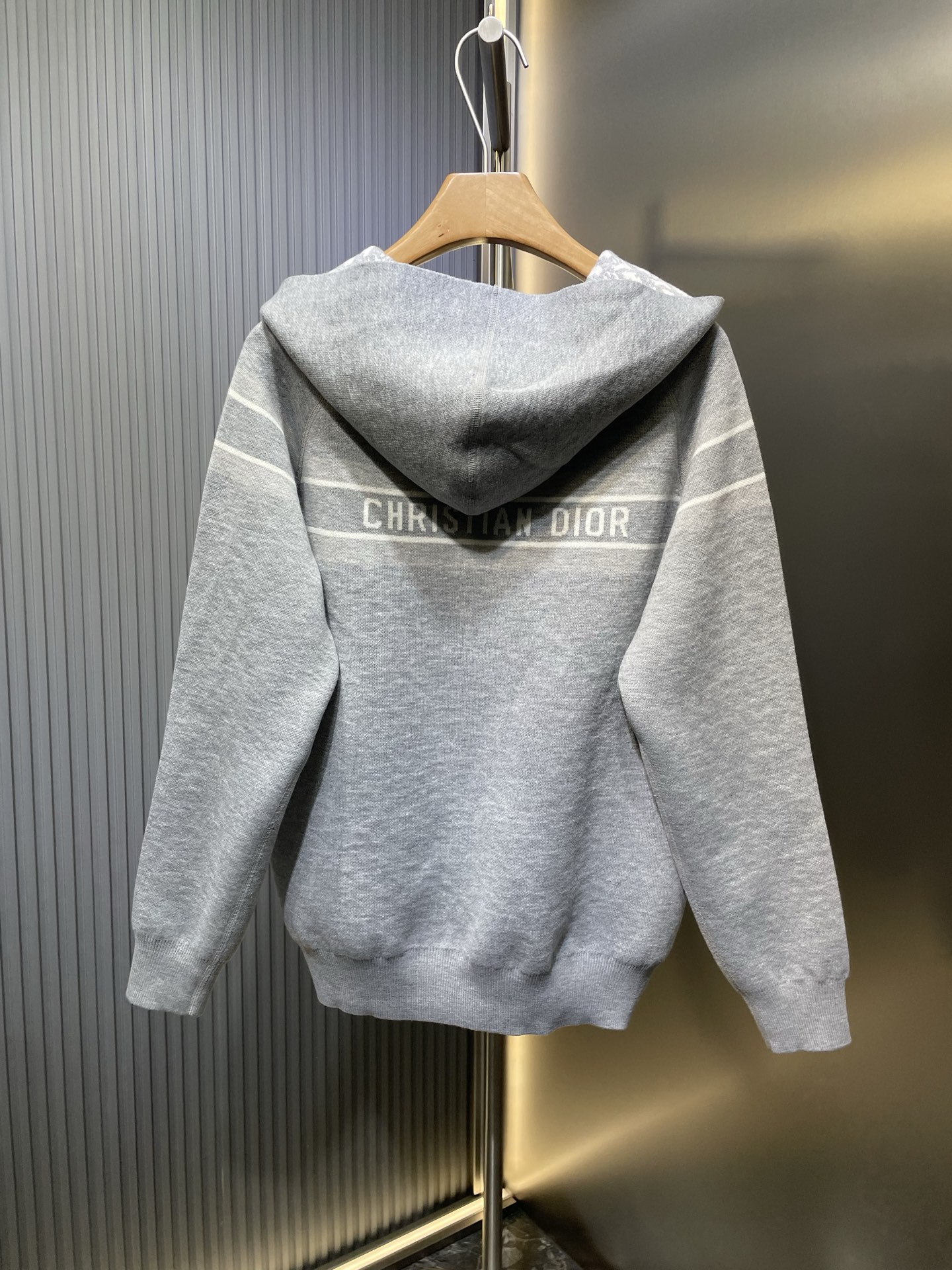 DIOR Sweatshirts Women's Gray（054G12AM055-X8270）