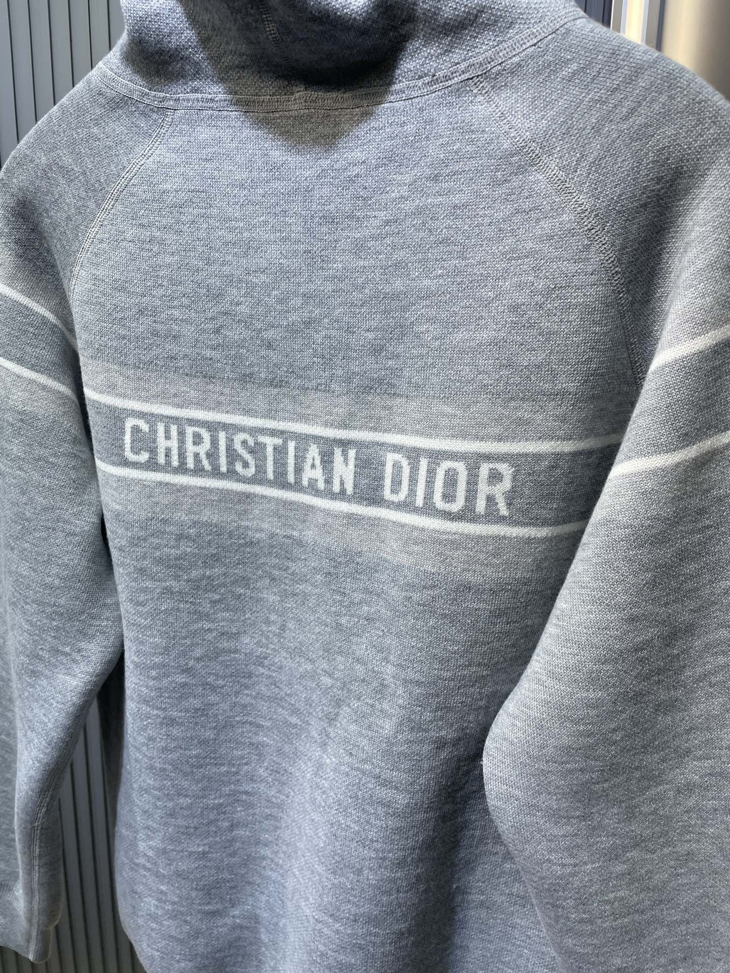 DIOR Sweatshirts Women's Gray（054G12AM055-X8270）