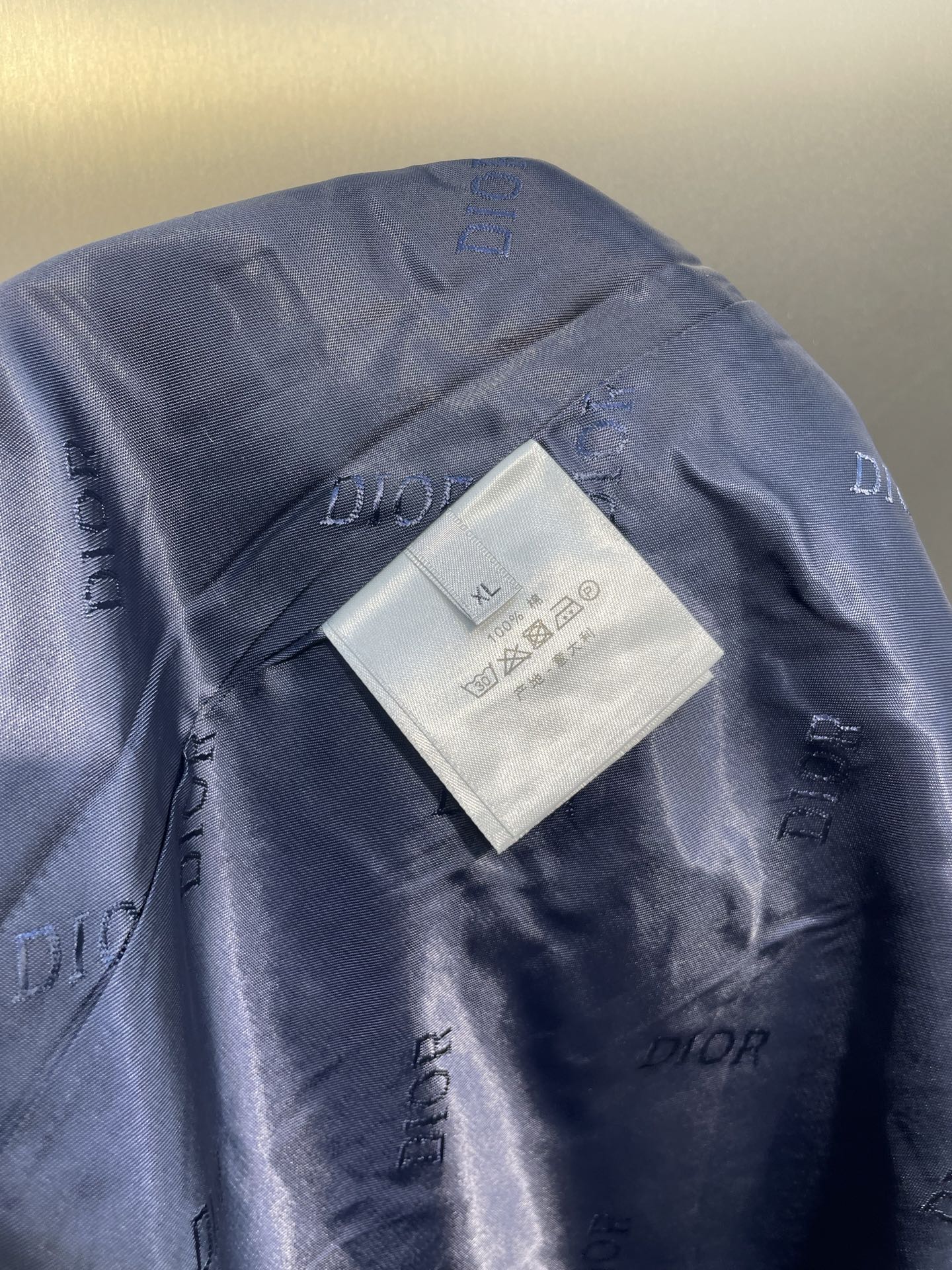 DIOR 21SS KENNY SCHARF nylon zip-up hooded jacket in navy（013C402H5149-C535）