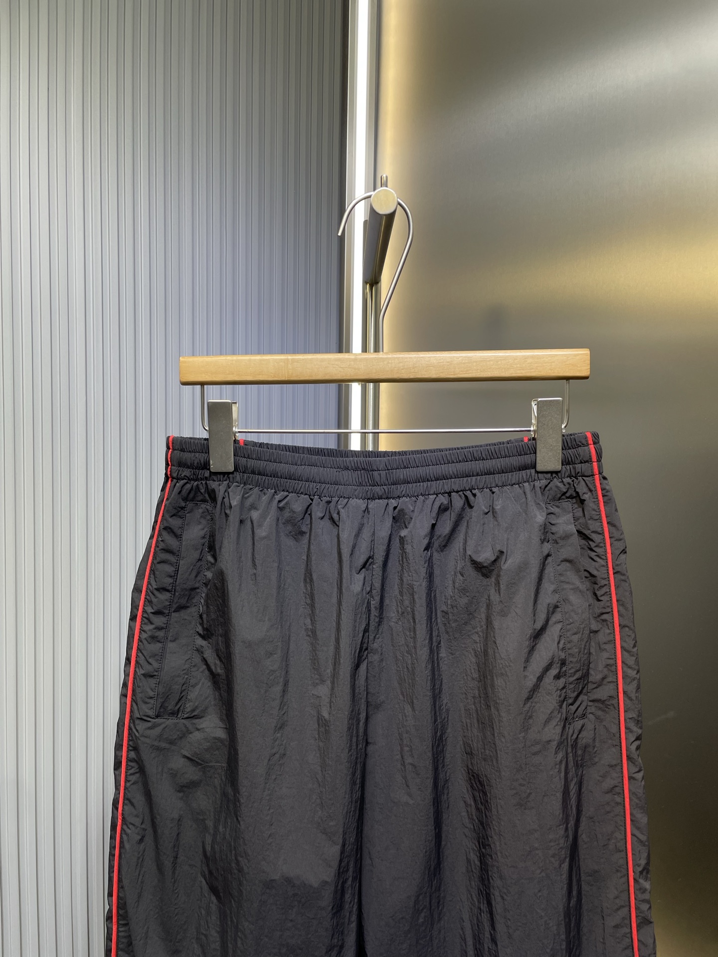 BALENCIAGA Black Trousers - Track Pants Men (814573TRO321000）