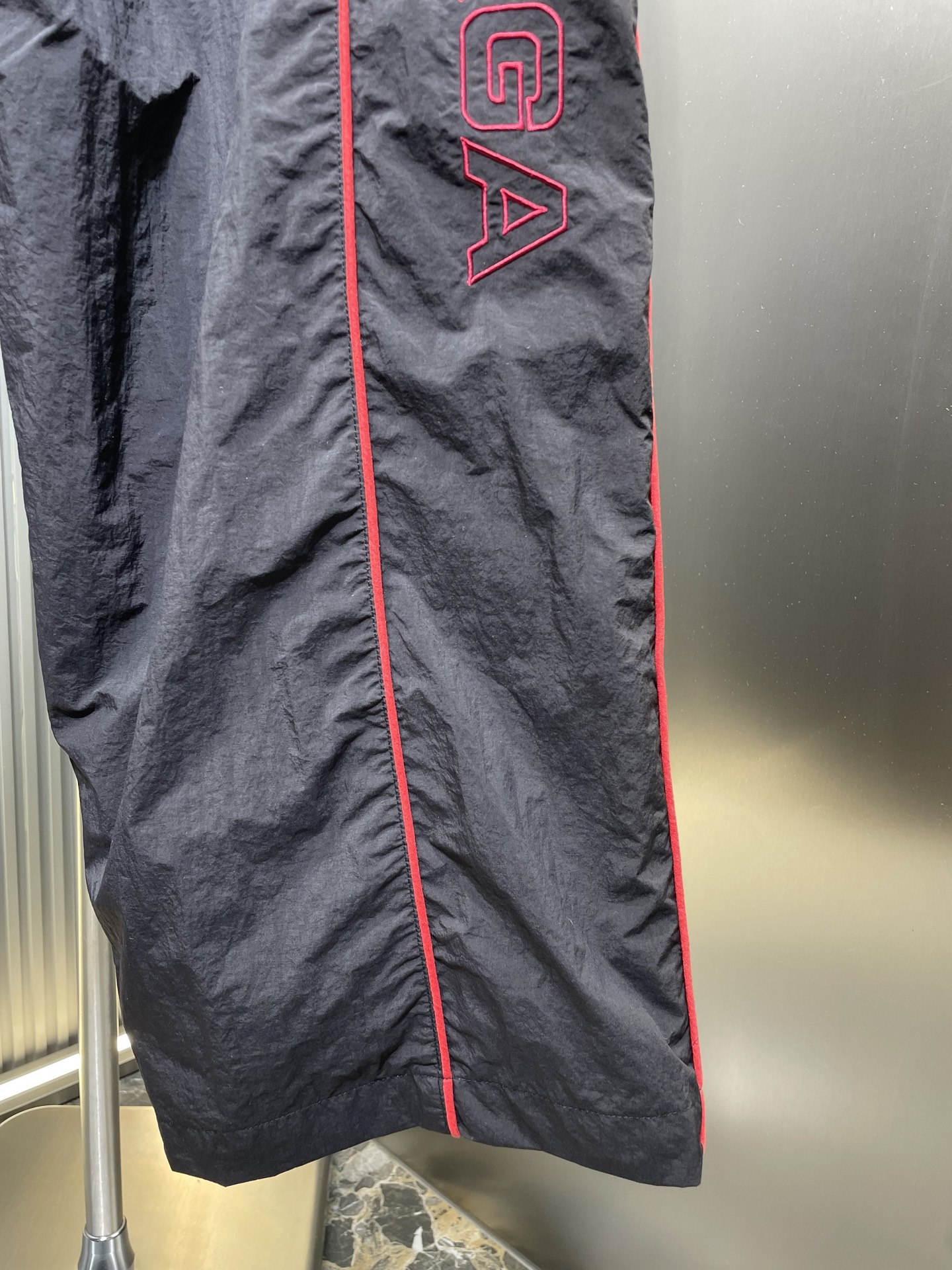 BALENCIAGA Black Trousers - Track Pants Men (814573TRO321000）