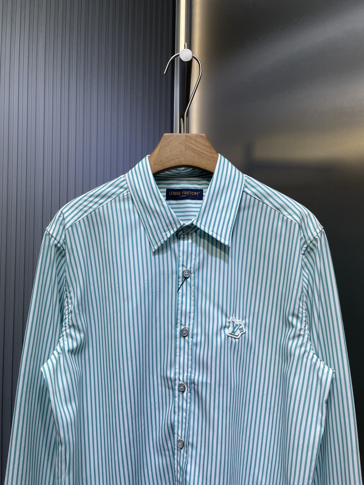 Louis Vuitton MONOGRAM striped shirt（1AHVXF）