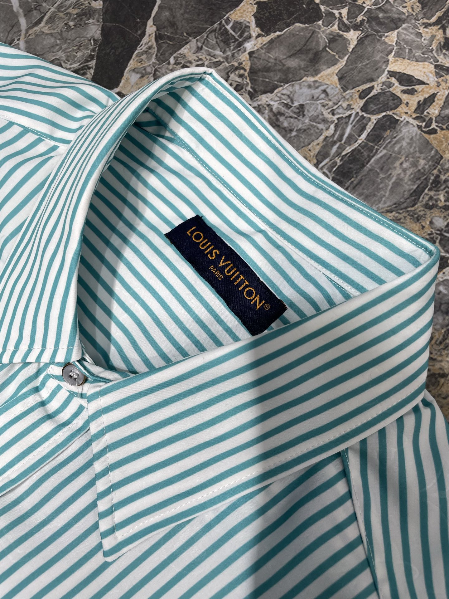 Louis Vuitton MONOGRAM striped shirt（1AHVXF）