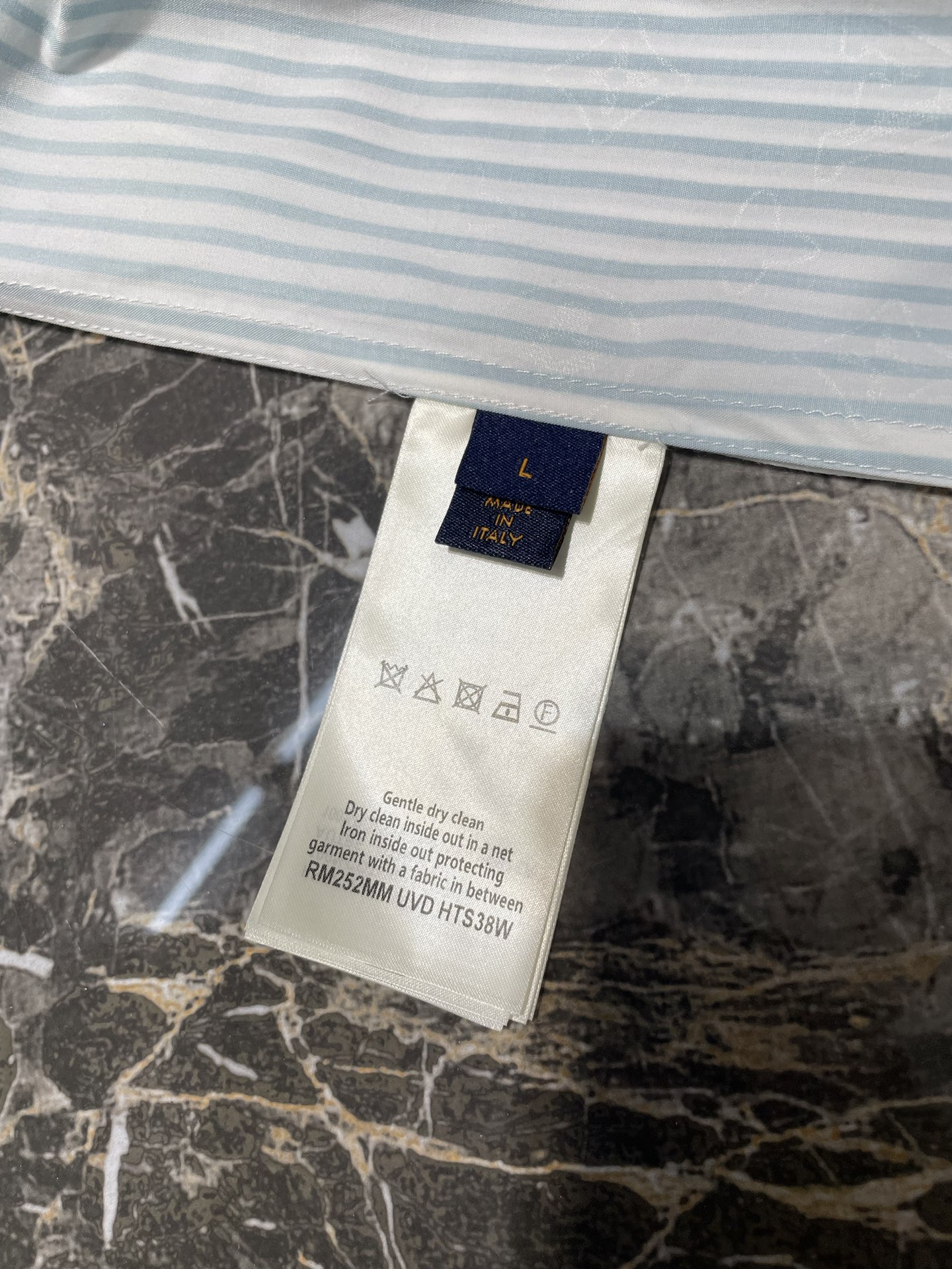 Louis Vuitton MONOGRAM striped shirt（1AHVXF）