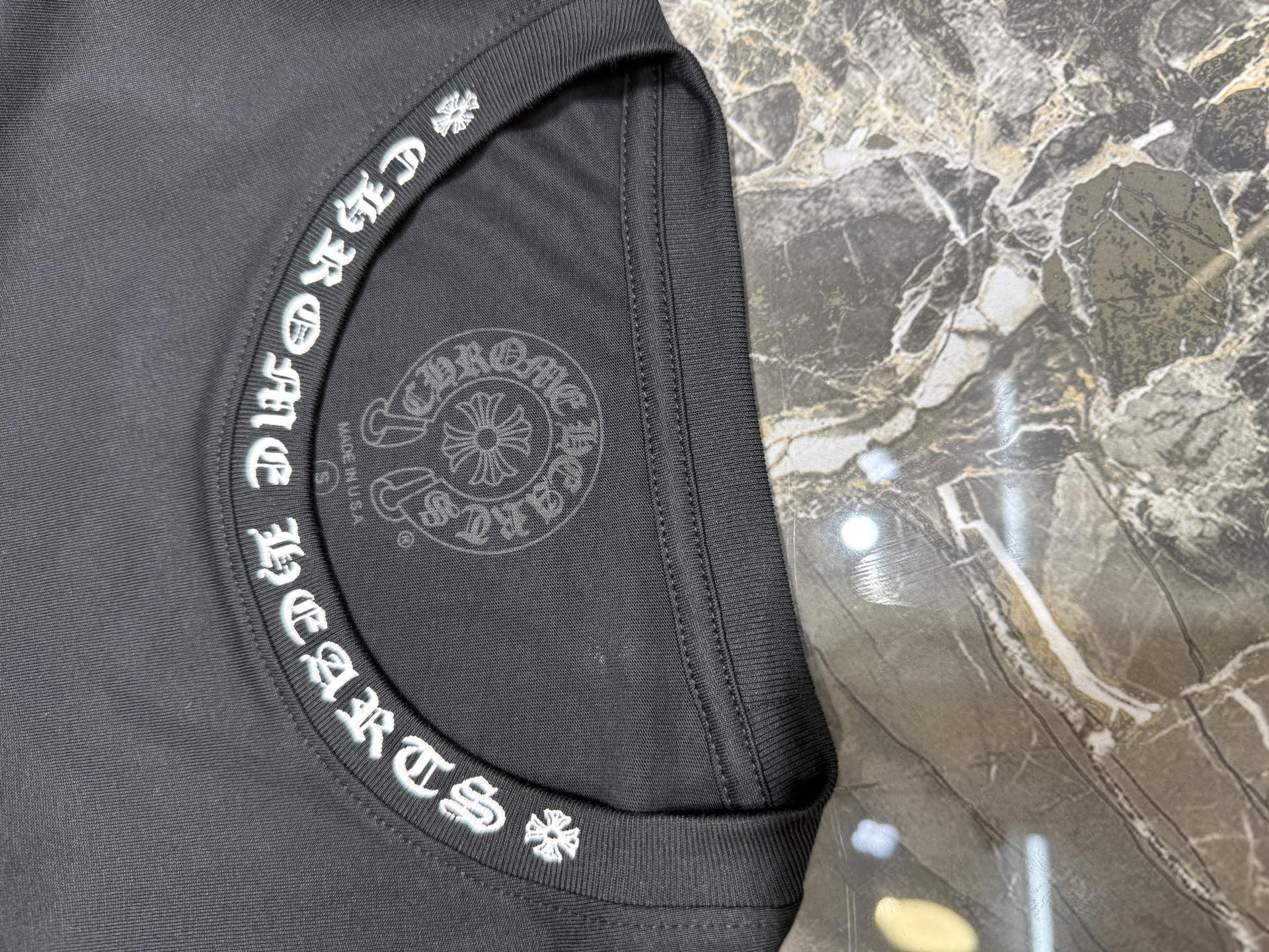 CHROME HEARTS neck logo T-shirt black x white (CH-066）