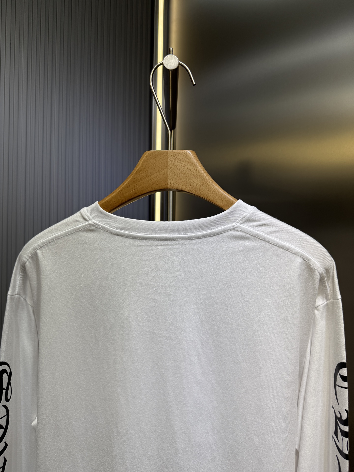 CHROME HEARTS neck logo T-shirt black x white (CH-066）