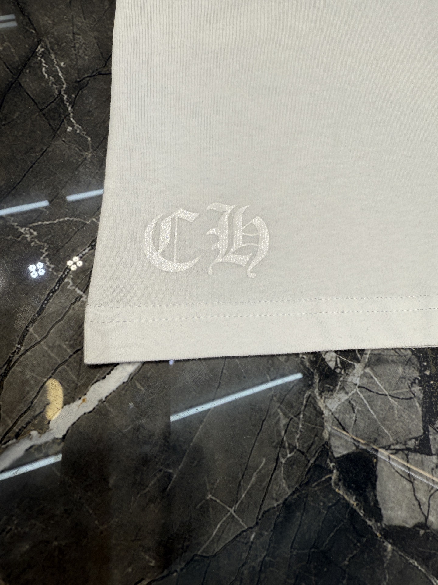 CHROME HEARTS neck logo T-shirt black x white (CH-066）