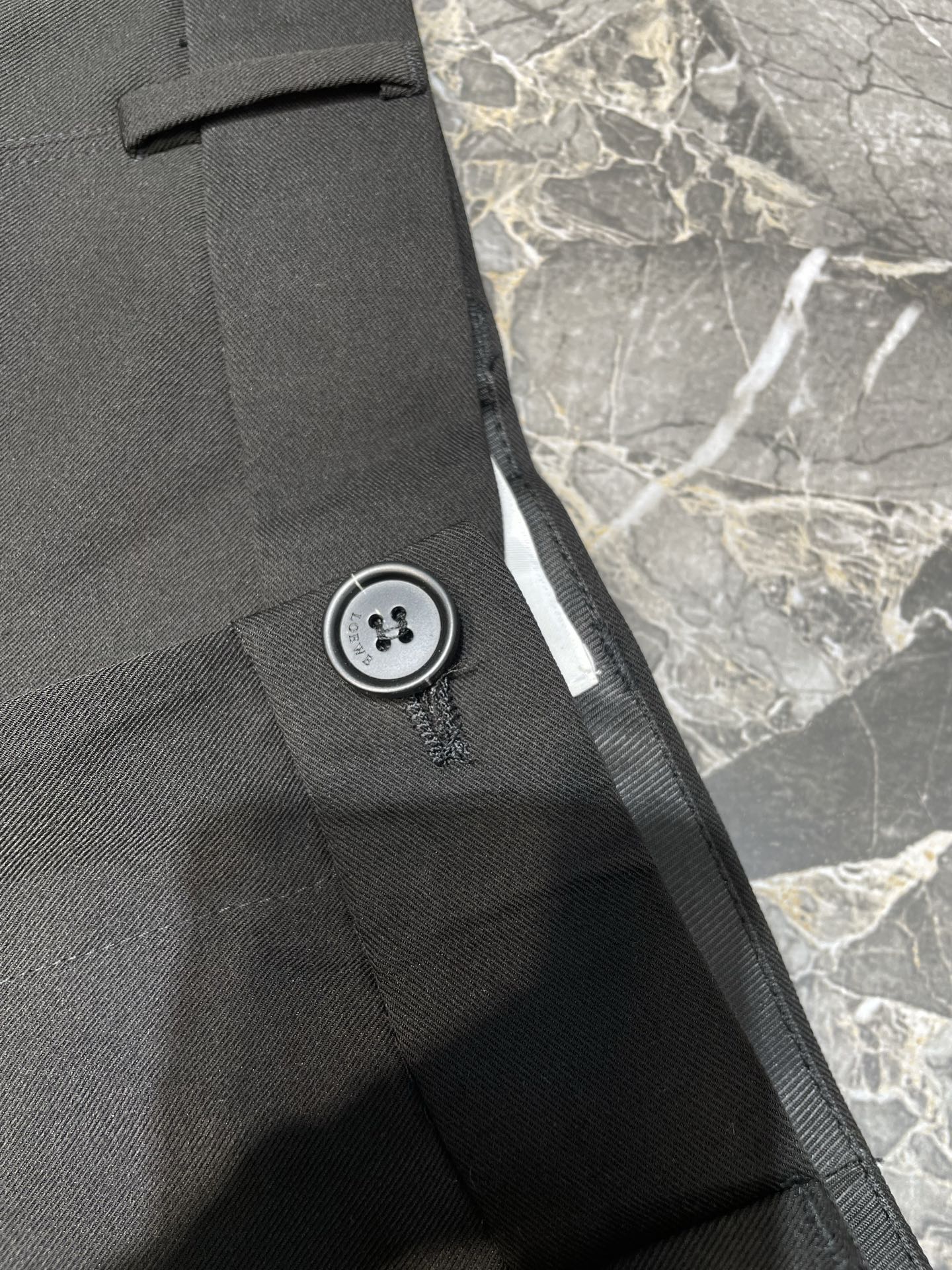 LOEWE Low-Crotch Trousers "Beige" (H526Y04WHX-2140）