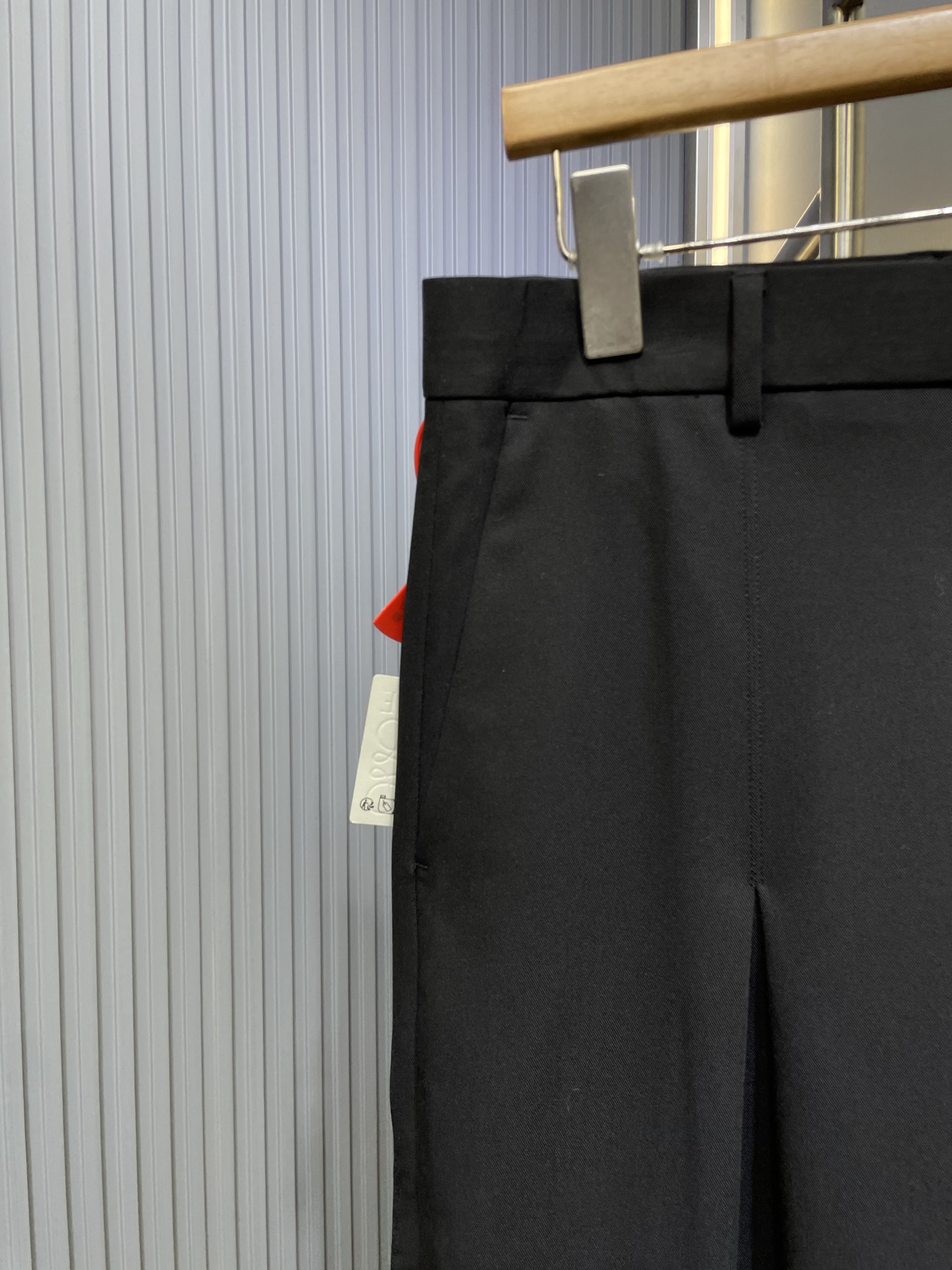 LOEWE Low-Crotch Trousers "Beige" (H526Y04WHX-2140）