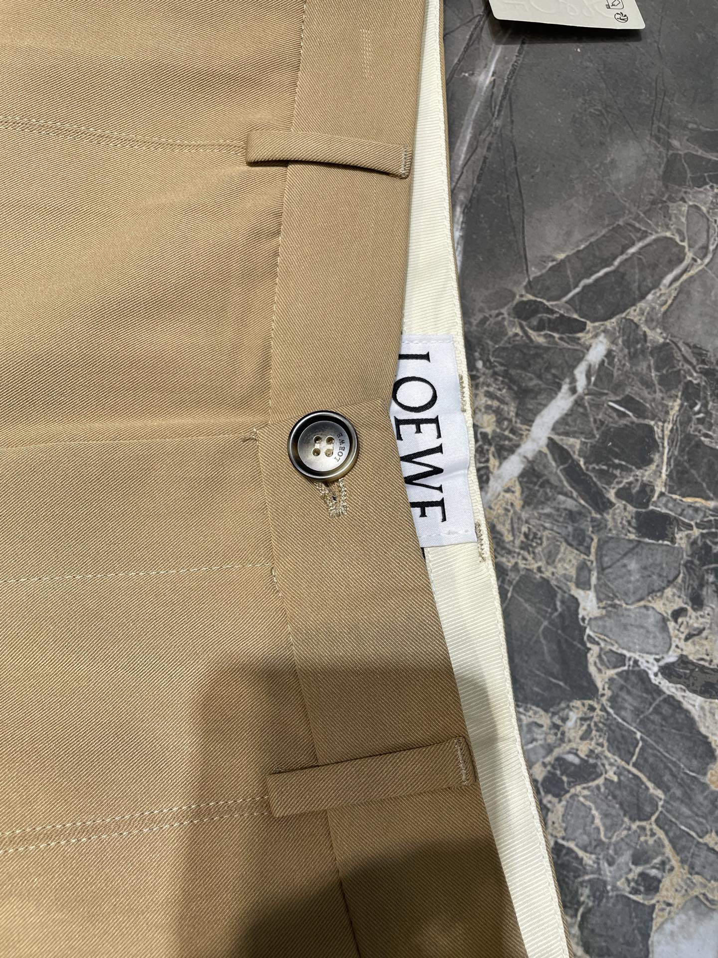 LOEWE Low-Crotch Trousers "Beige" (H526Y04WHX-2140）