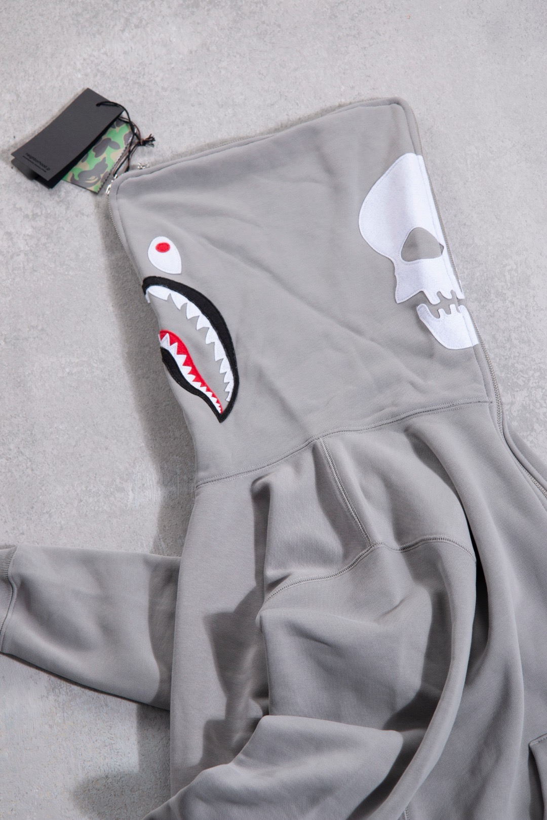 BAPE X NBHD TWO FACE HALF ZIP PULLOVER HOODIE（1K73-114-907）
