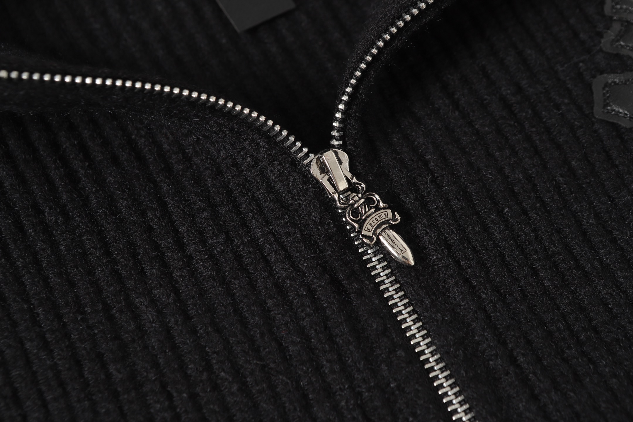 Chrome Hearts Cemetery Cross Dagger Zipper Shirt （CH-0000177）