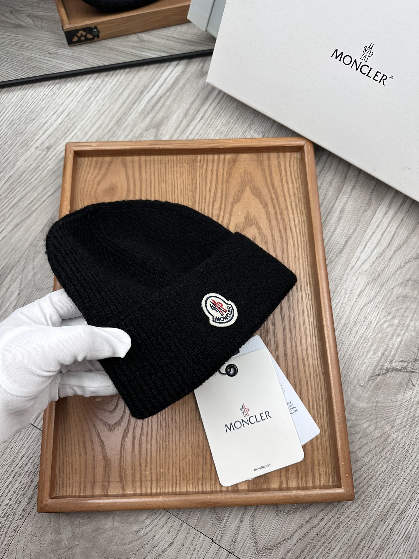 MONCLER Ribbed Knit Wool Beanie（9Z70600A9146）ウール（17色展開）