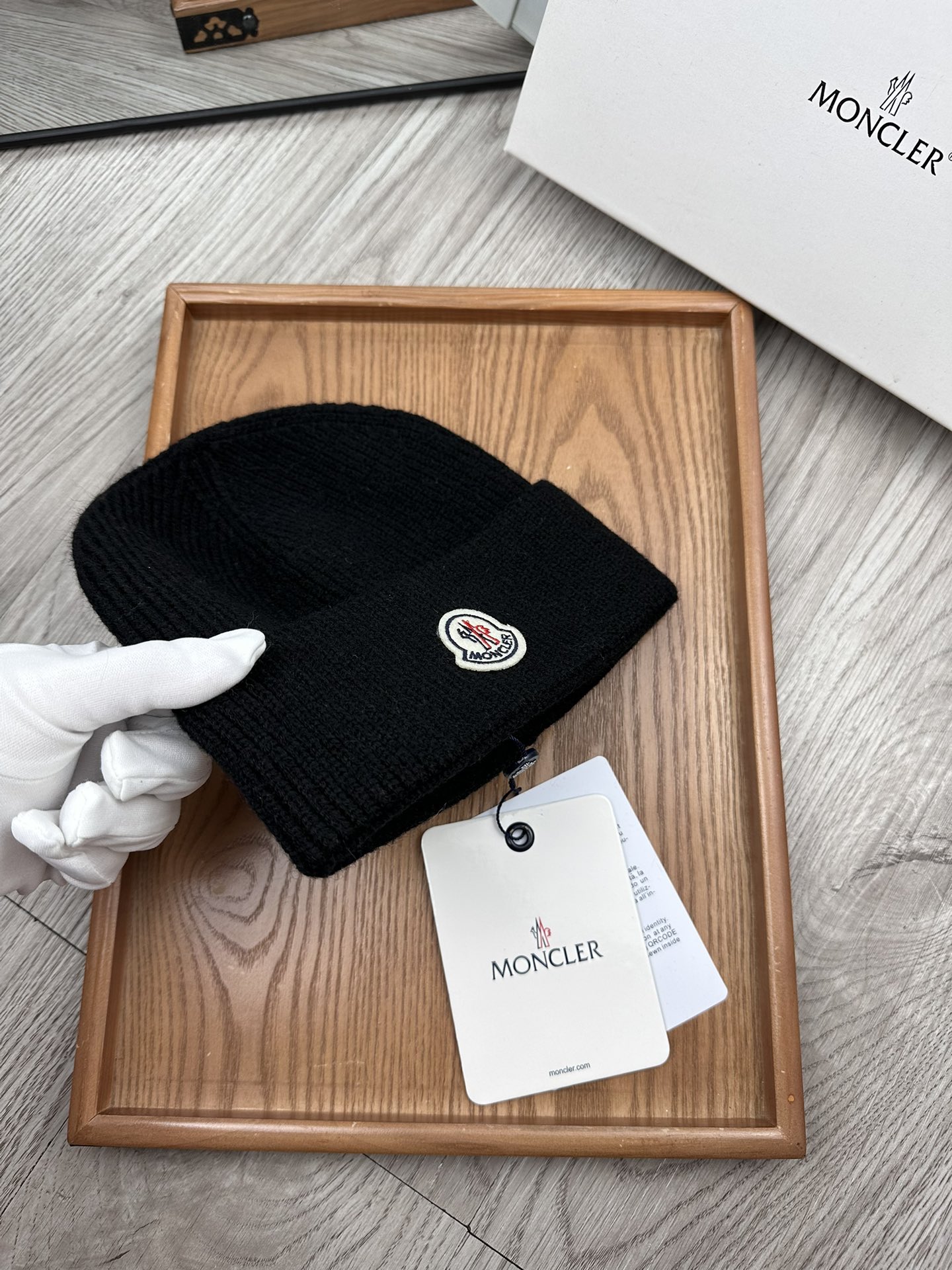 MONCLER Ribbed Knit Wool Beanie（9Z70600A9146）ウール（17色展開）