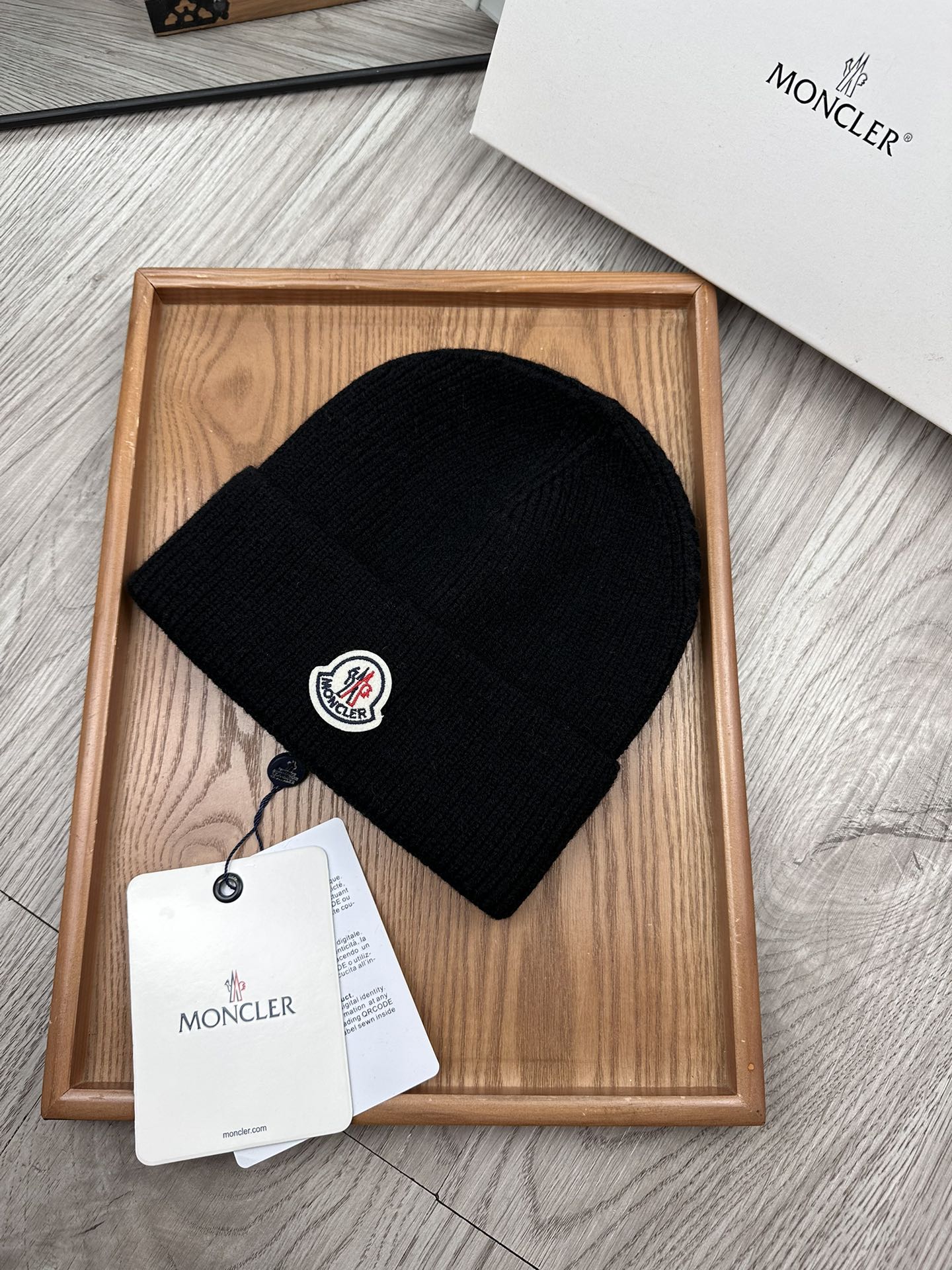MONCLER Ribbed Knit Wool Beanie（9Z70600A9146）ウール（17色展開）