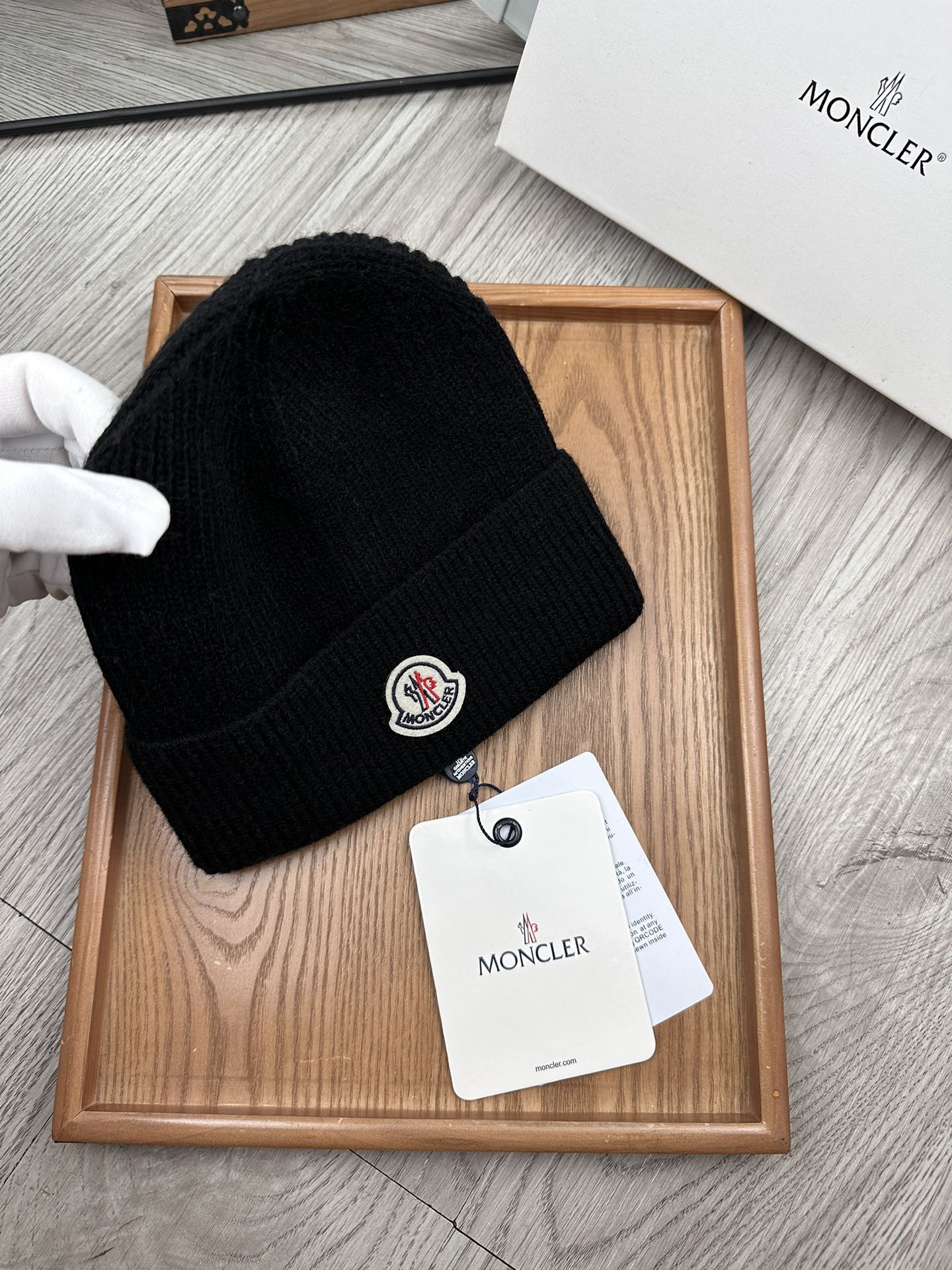 MONCLER Ribbed Knit Wool Beanie（9Z70600A9146）ウール（17色展開）