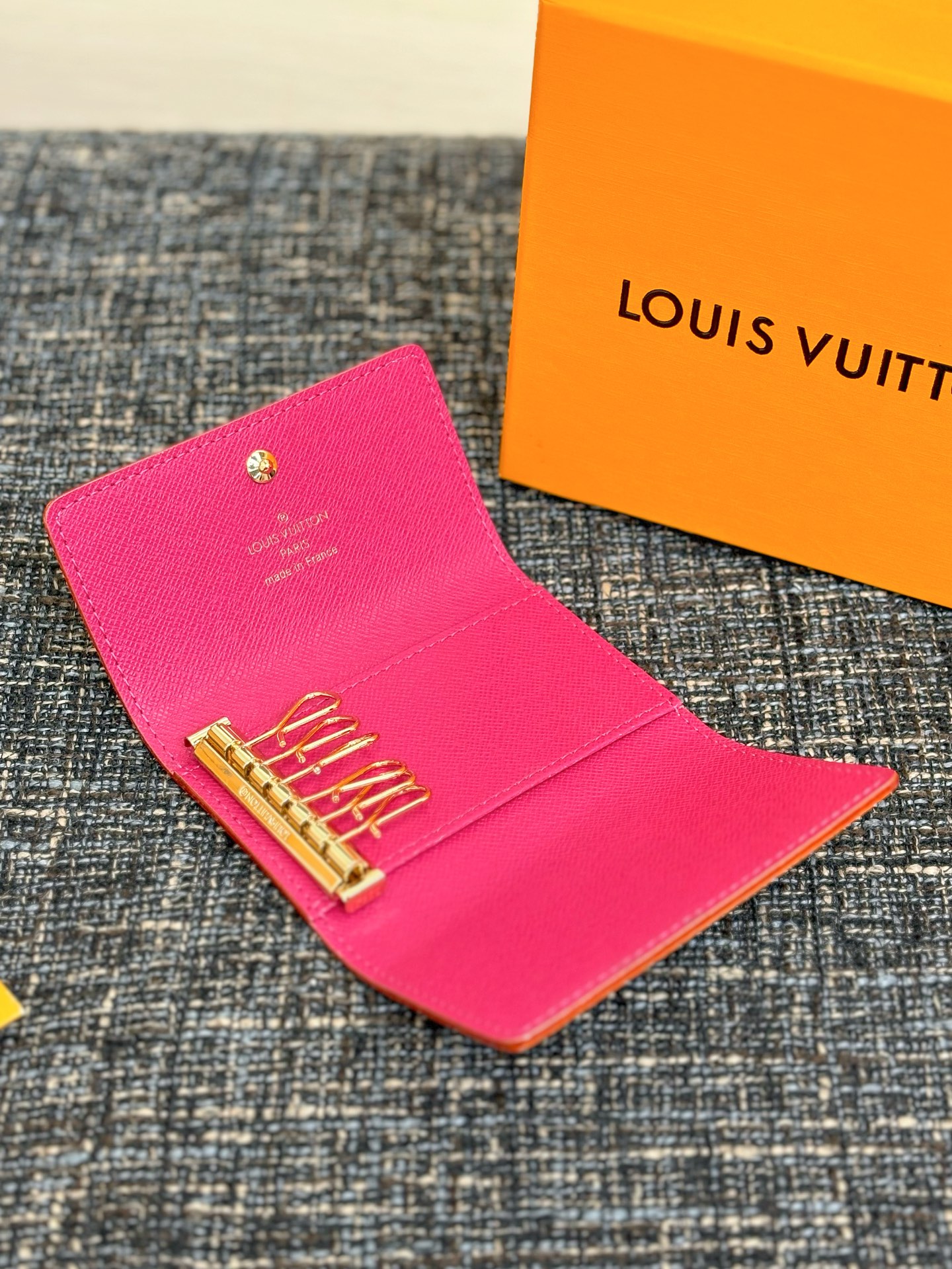 Louis Vuitton x Takashi Murakami 6 Key Holder Monogram "Multicolor"（M14092）