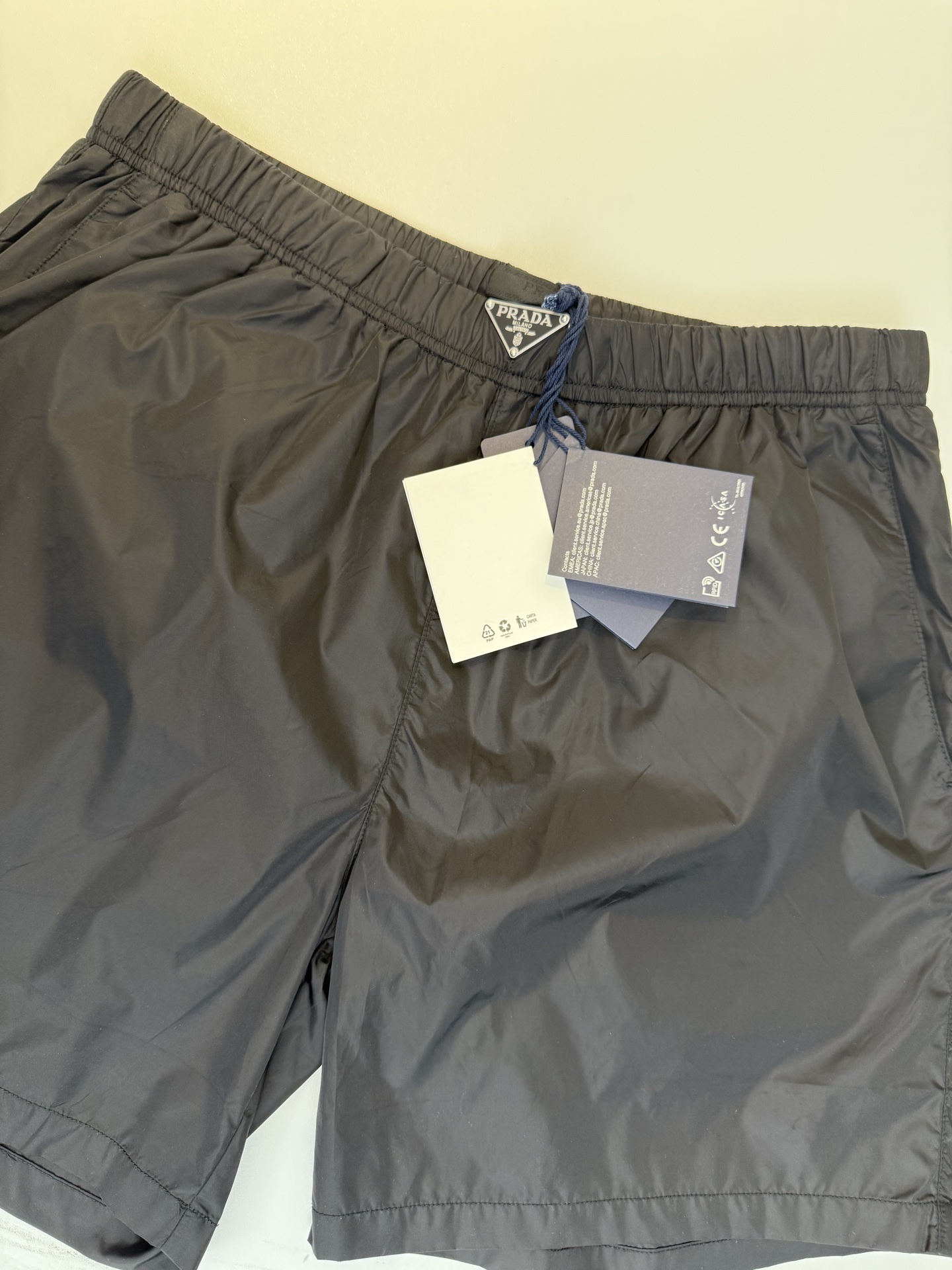 Prada Re-Nylon Swim Shorts 'Black'（UB372-1WQ9-F0002-S-OOO）