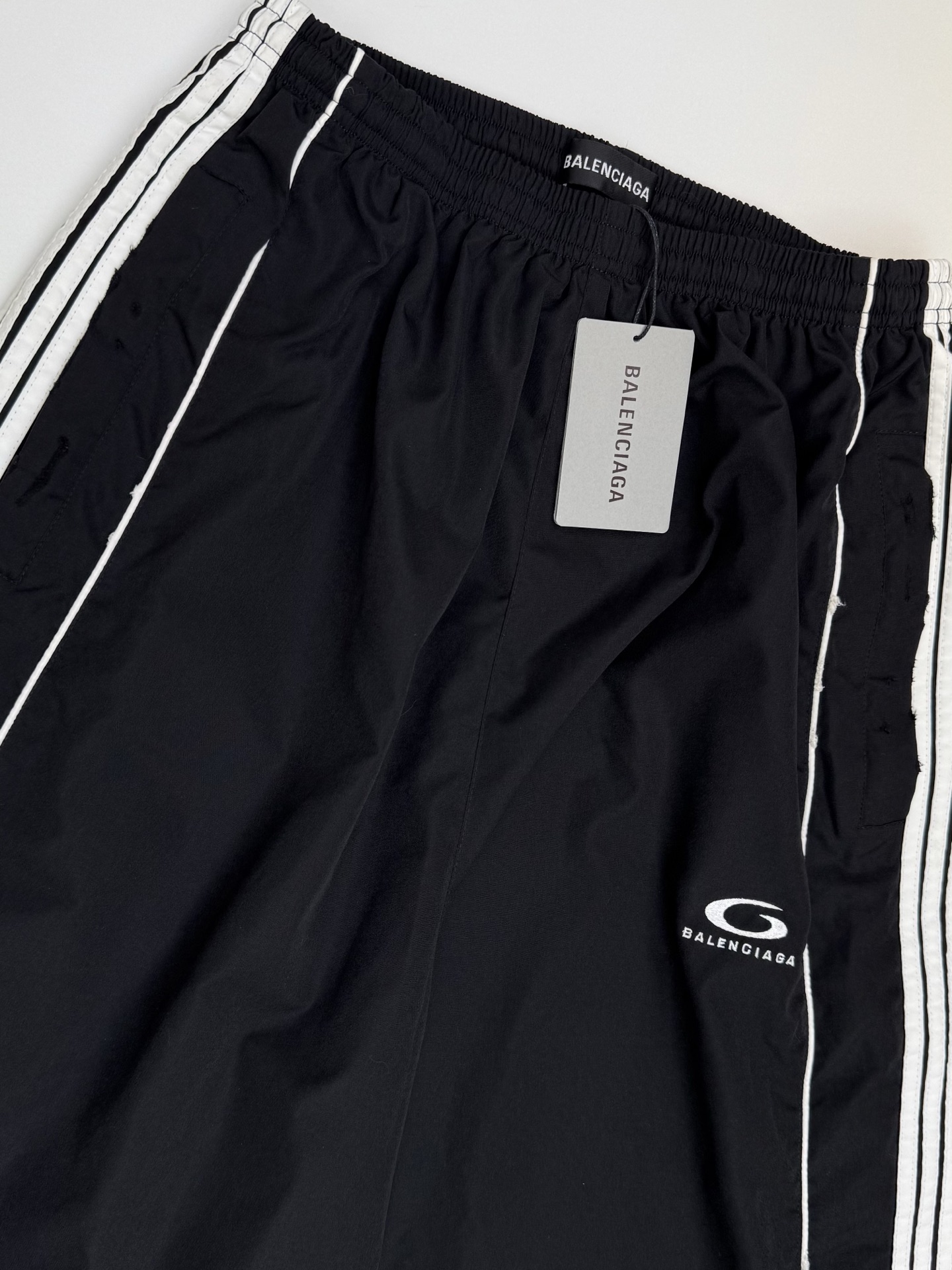 BALENCIAGA Large Tracksuit Pants（831371TRO311001）