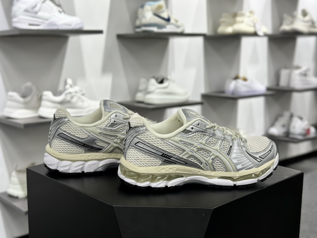 KITH Ronnie Fieg × Asics Gel-Kayano 12.1 "Cream/Pure Aqua"（1203A555-100）