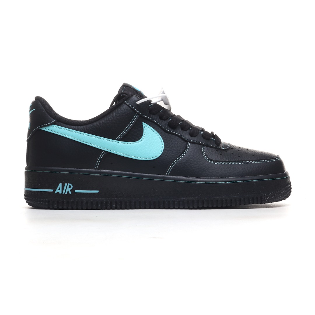 Nike Air Force 1 Low "Black Tiffany"（HQ2037-002）