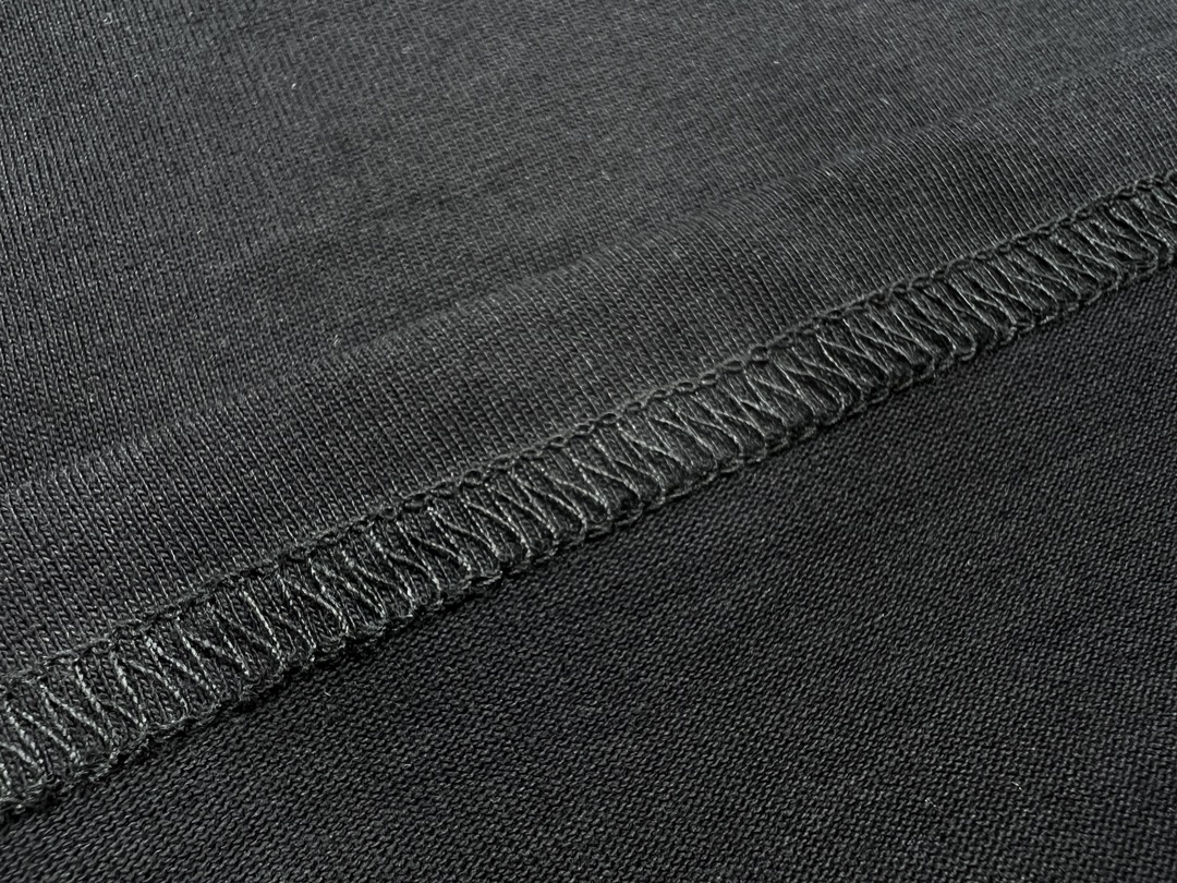 CELINE Loose T-Shirt 'Black/Red' (2X51I671Q-38BR）