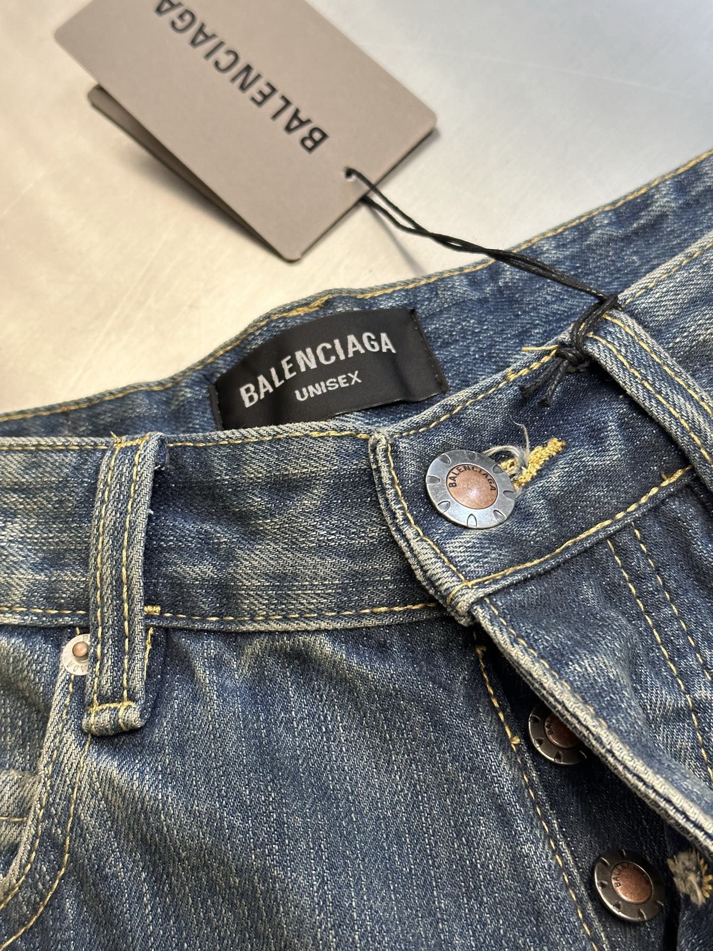 Balenciaga Cut-up Track Pants (831176TSW714011）