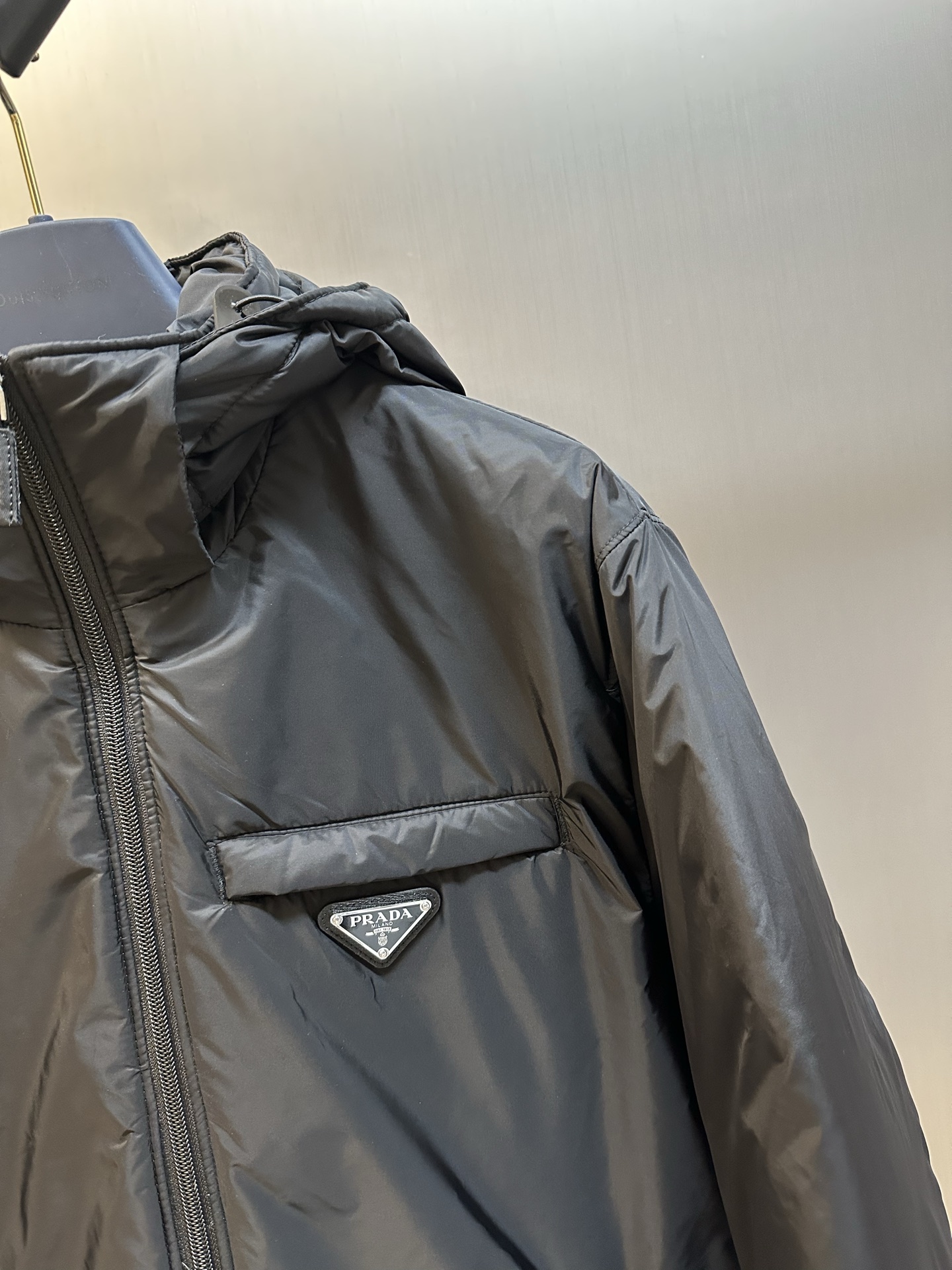 PRADA Men's Re-Nylon Hooded Down Jacket (SGN9551WQ9-F0002）