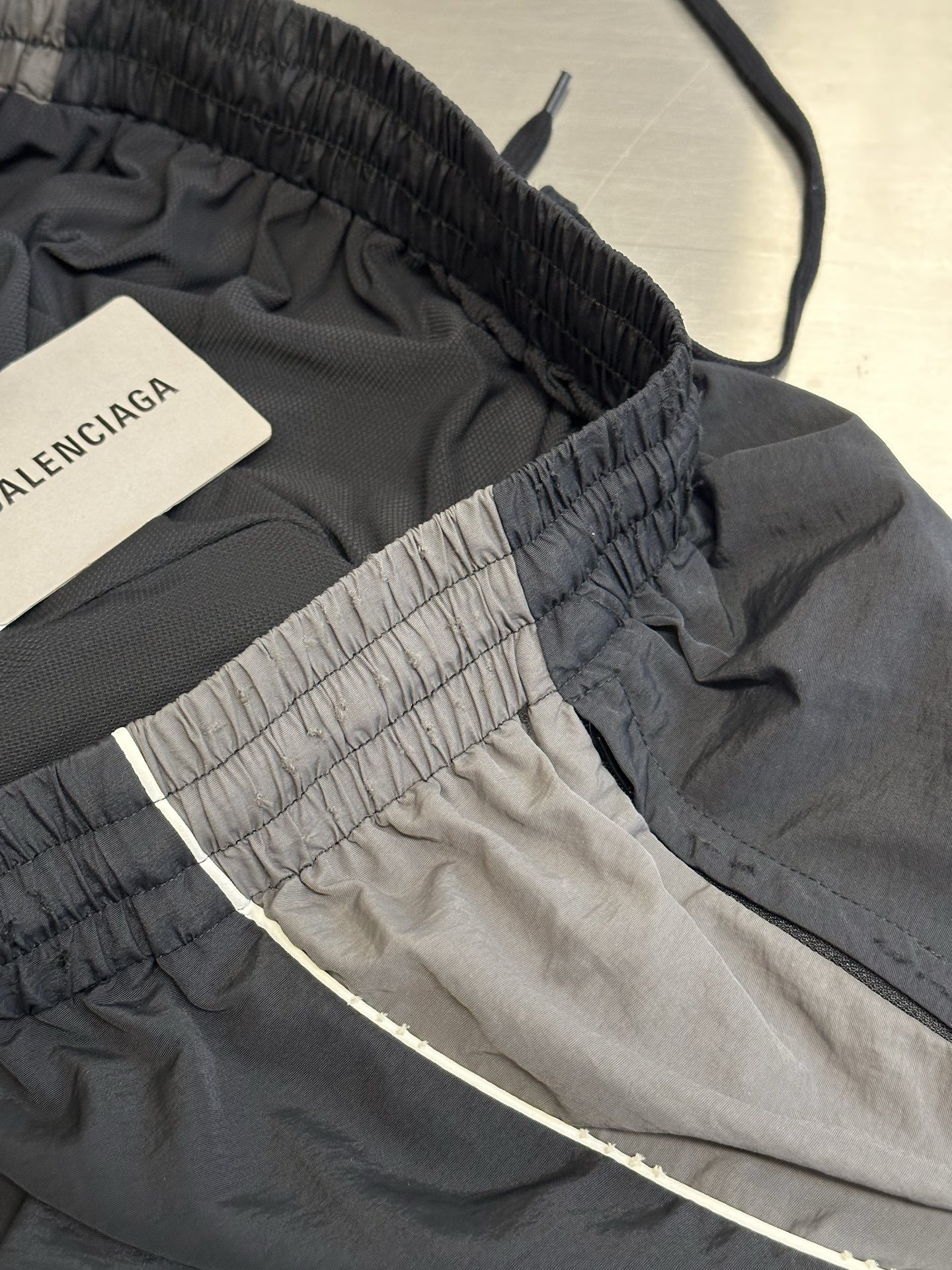 Balenciaga Puma Tracksuit Pants in Elephant Grey（850701TTO041485）