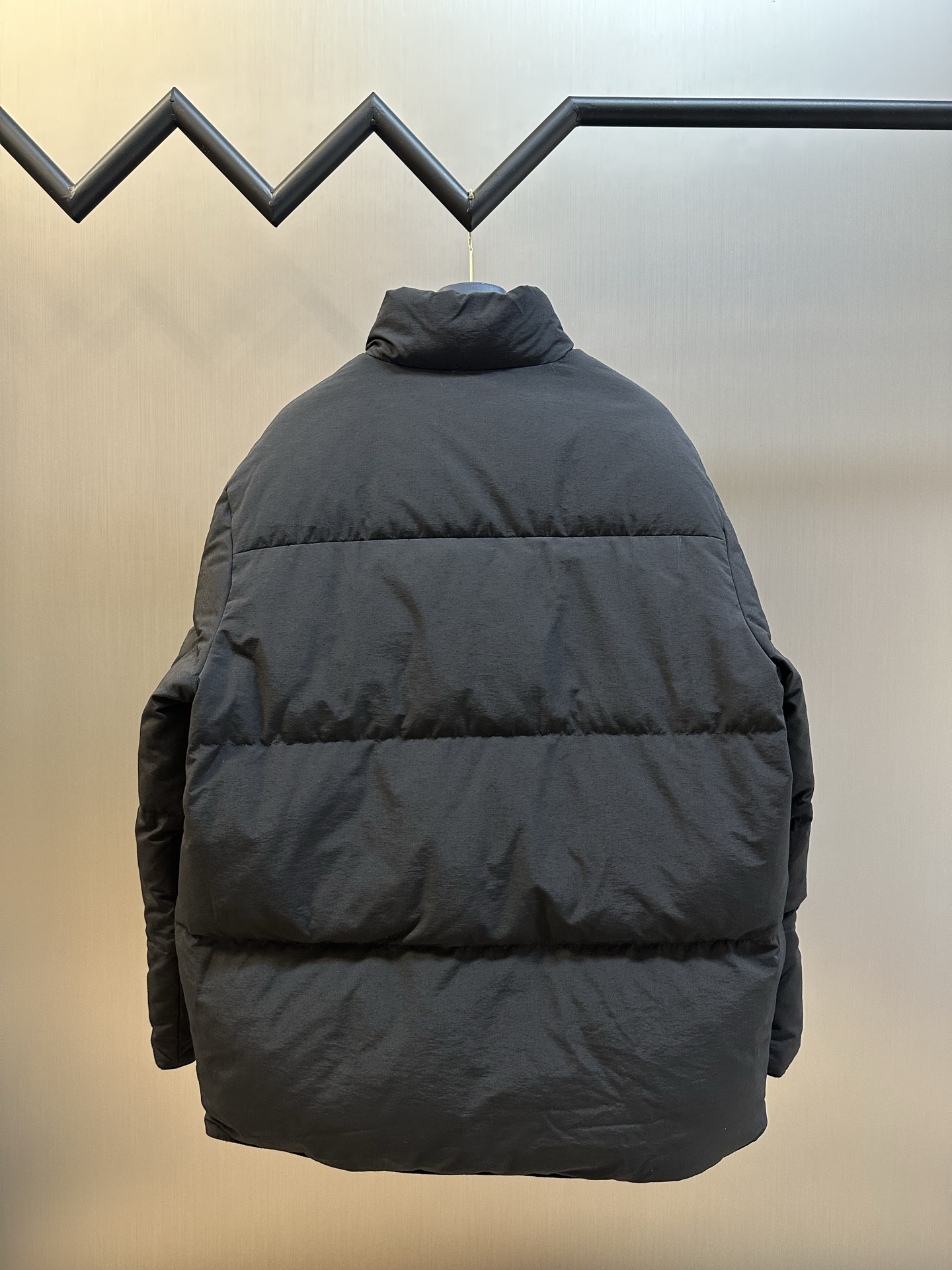 Prada technical fabric down jacket (292286-13GP-F0594-S-OOO服）