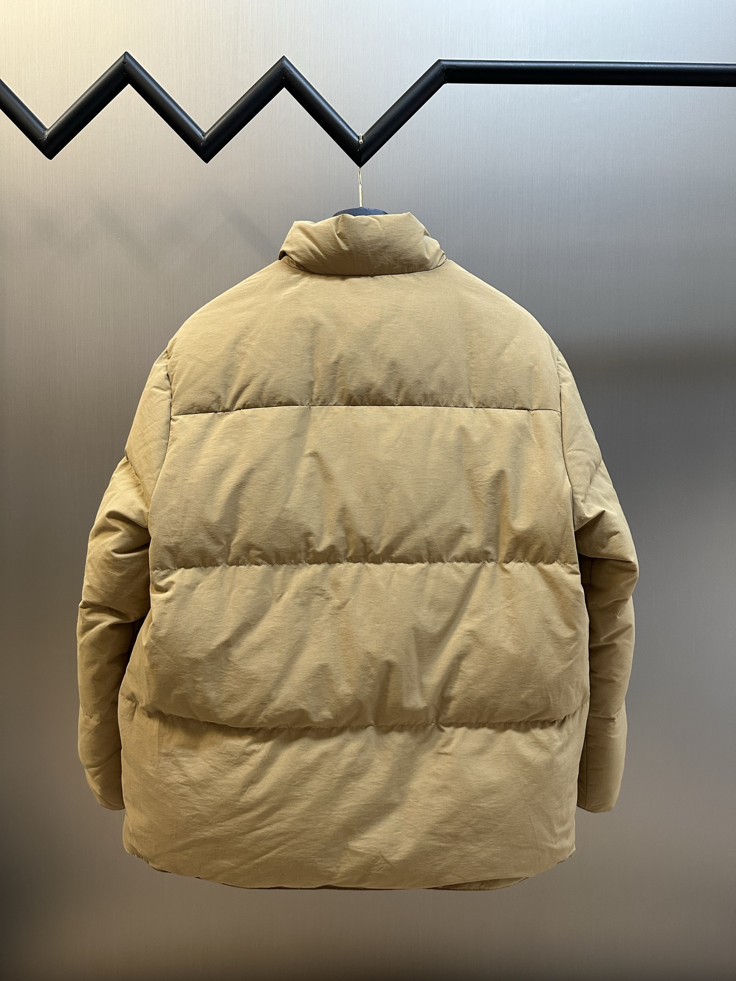 Prada technical fabric down jacket (292286-13GP-F0594-S-OOO服）