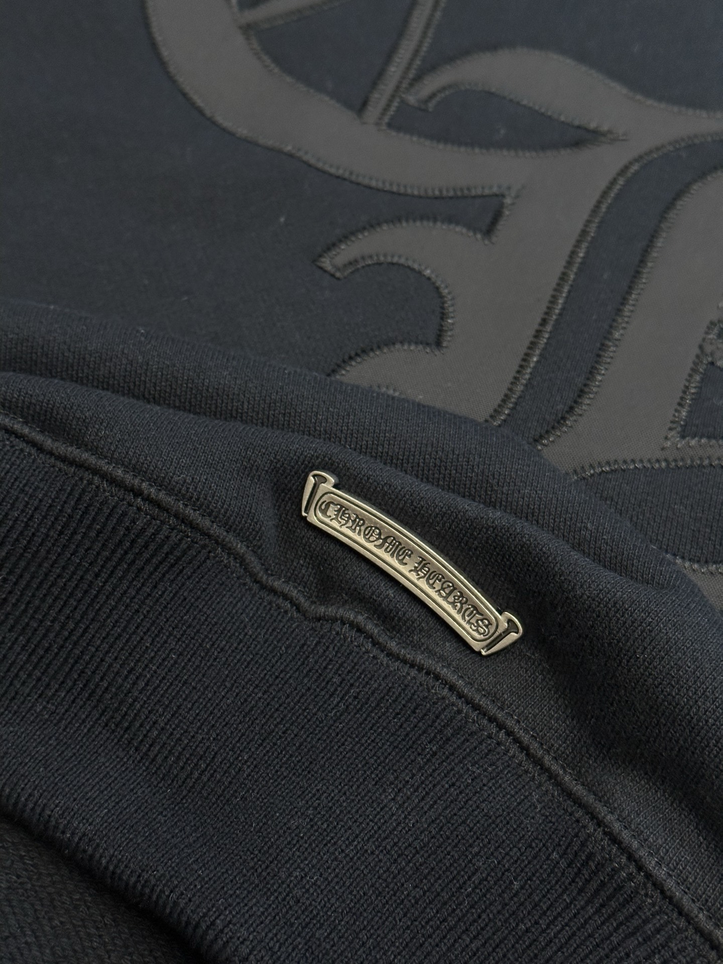 Chrome Hearts 3 Cross Hoodie (1SS2504CH7LMS）