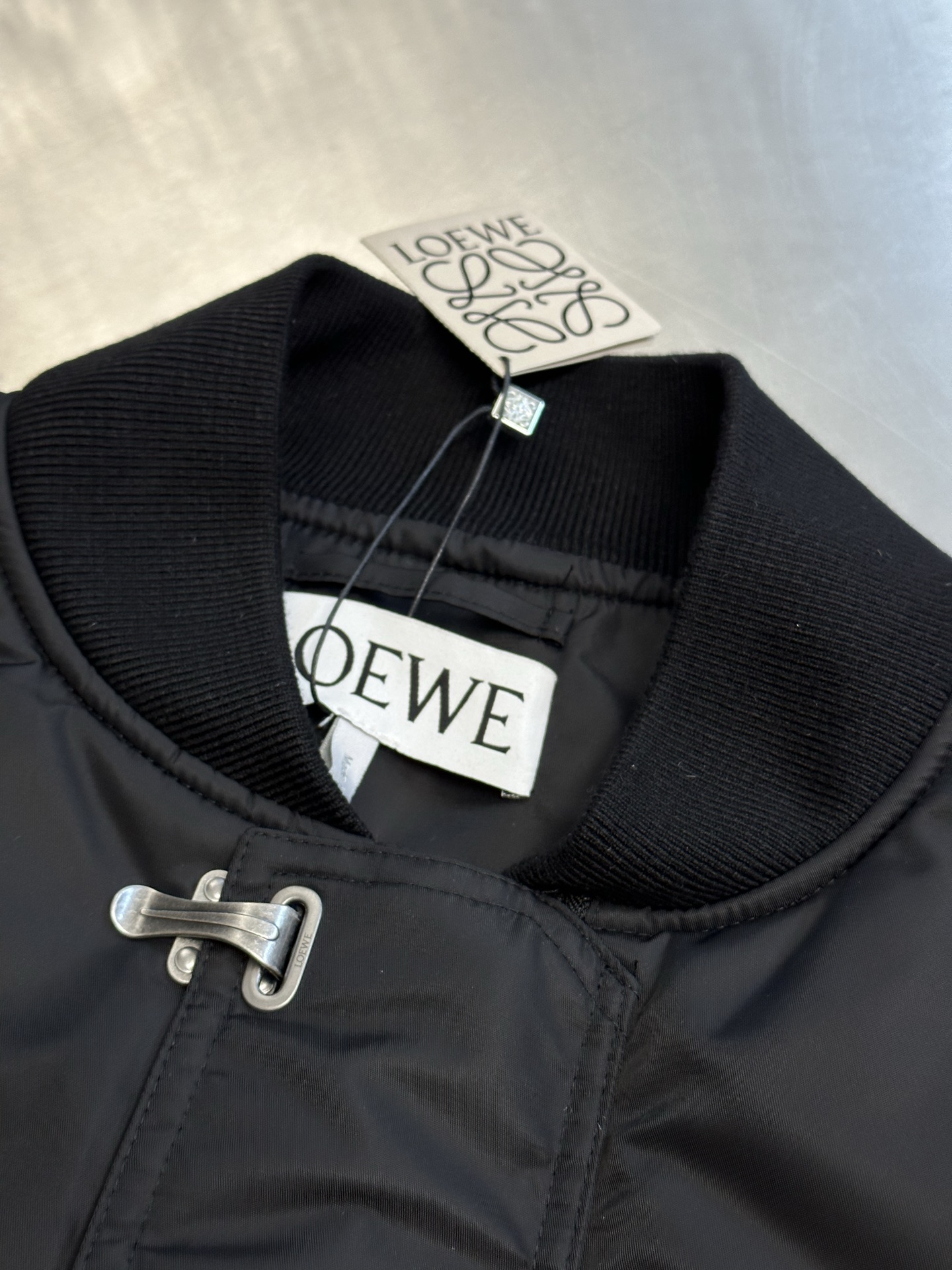 LOEWE Padded Bomber Jacket  (H526Y02WBW1100）