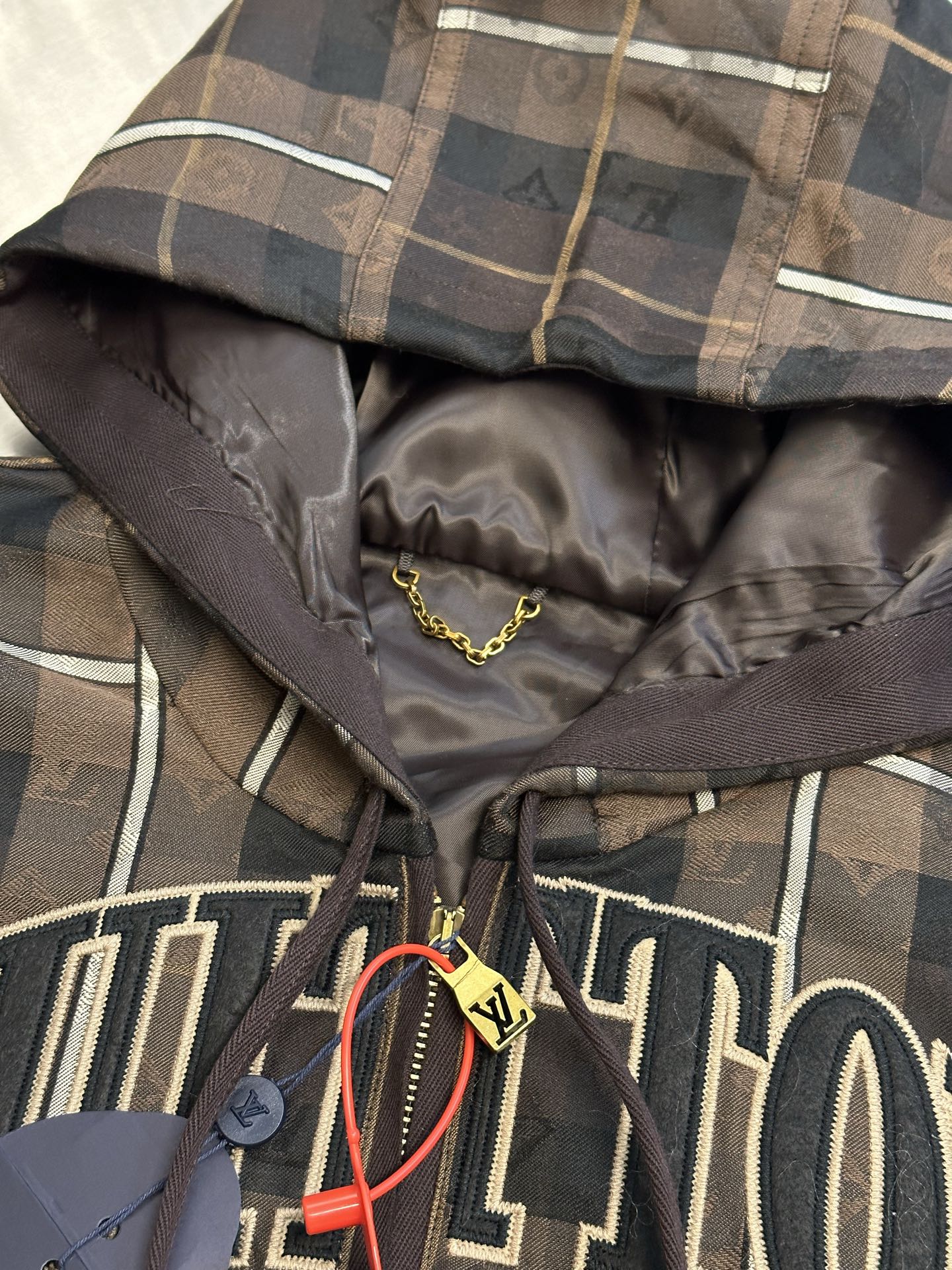 Louis Vuitton tailored hooded jacket（1AIJQ8）