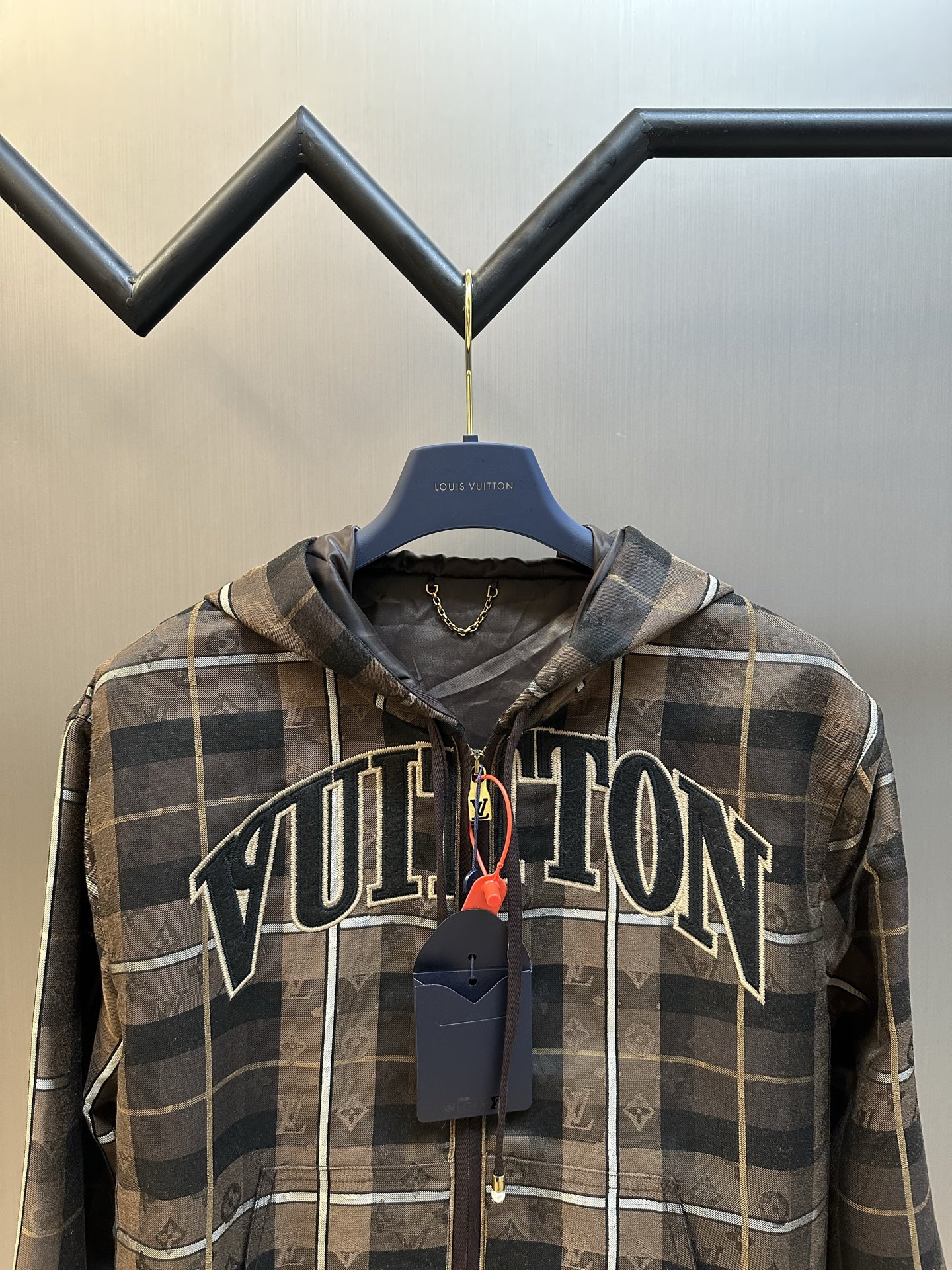 Louis Vuitton tailored hooded jacket（1AIJQ8）