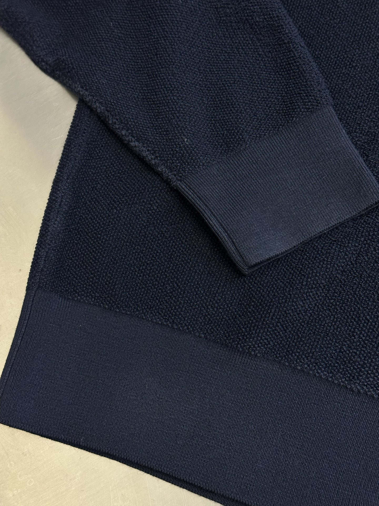 LOEWE Wool Anagram Zip-Up Hoodie (H526Y16KAT-5110）