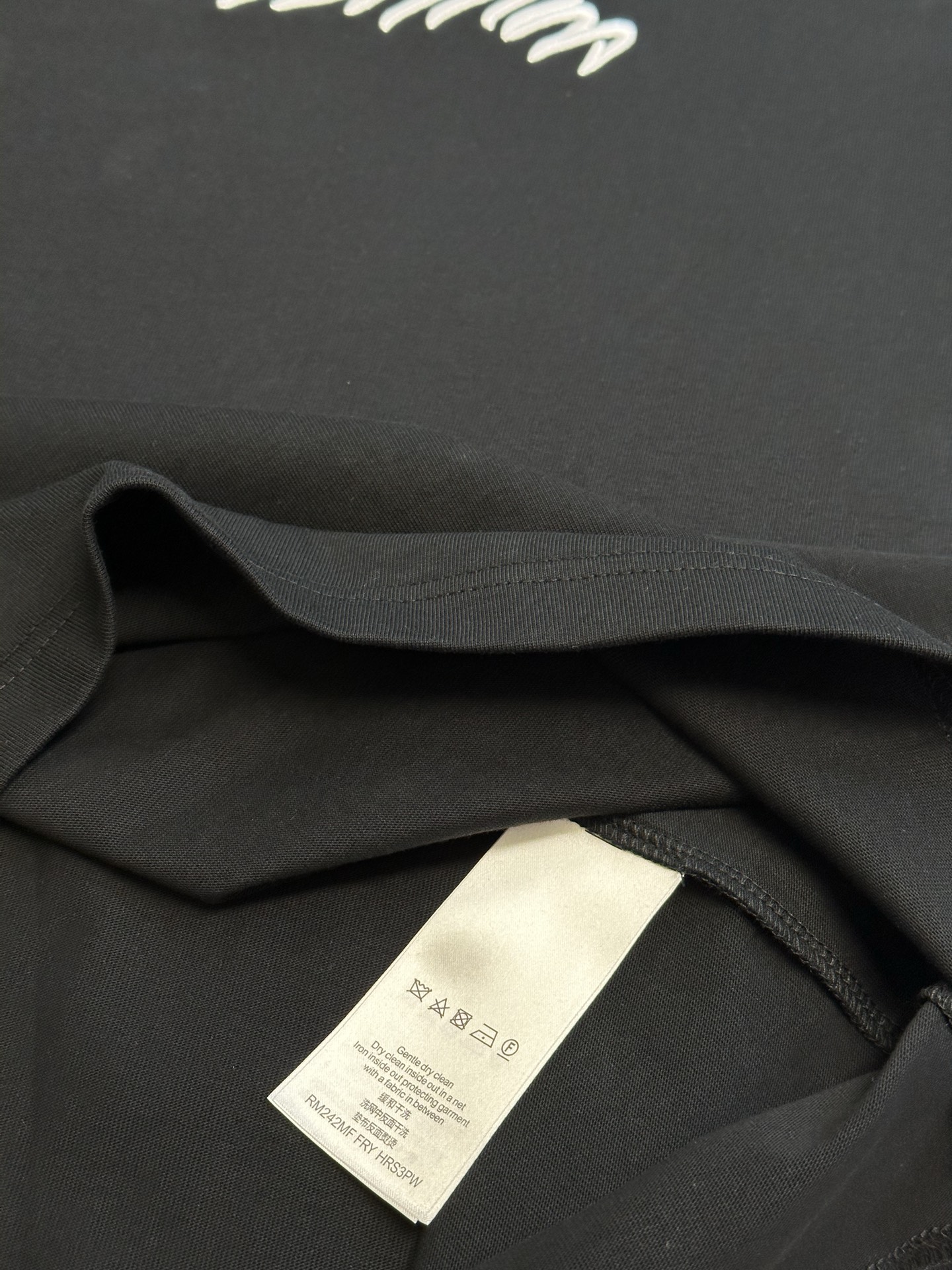 Louis Vuitton Cursive Signature T-shirt（1AII24）