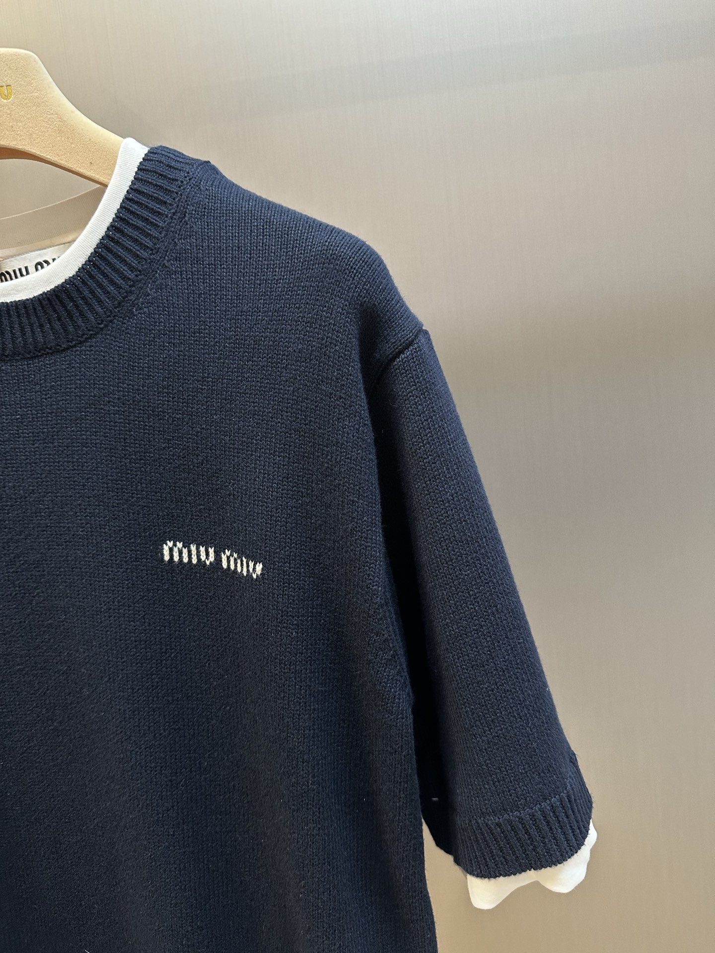 MIUMIU Cashmere crew-neck sweater（MMLB62-174K-F0008-S-OOO）