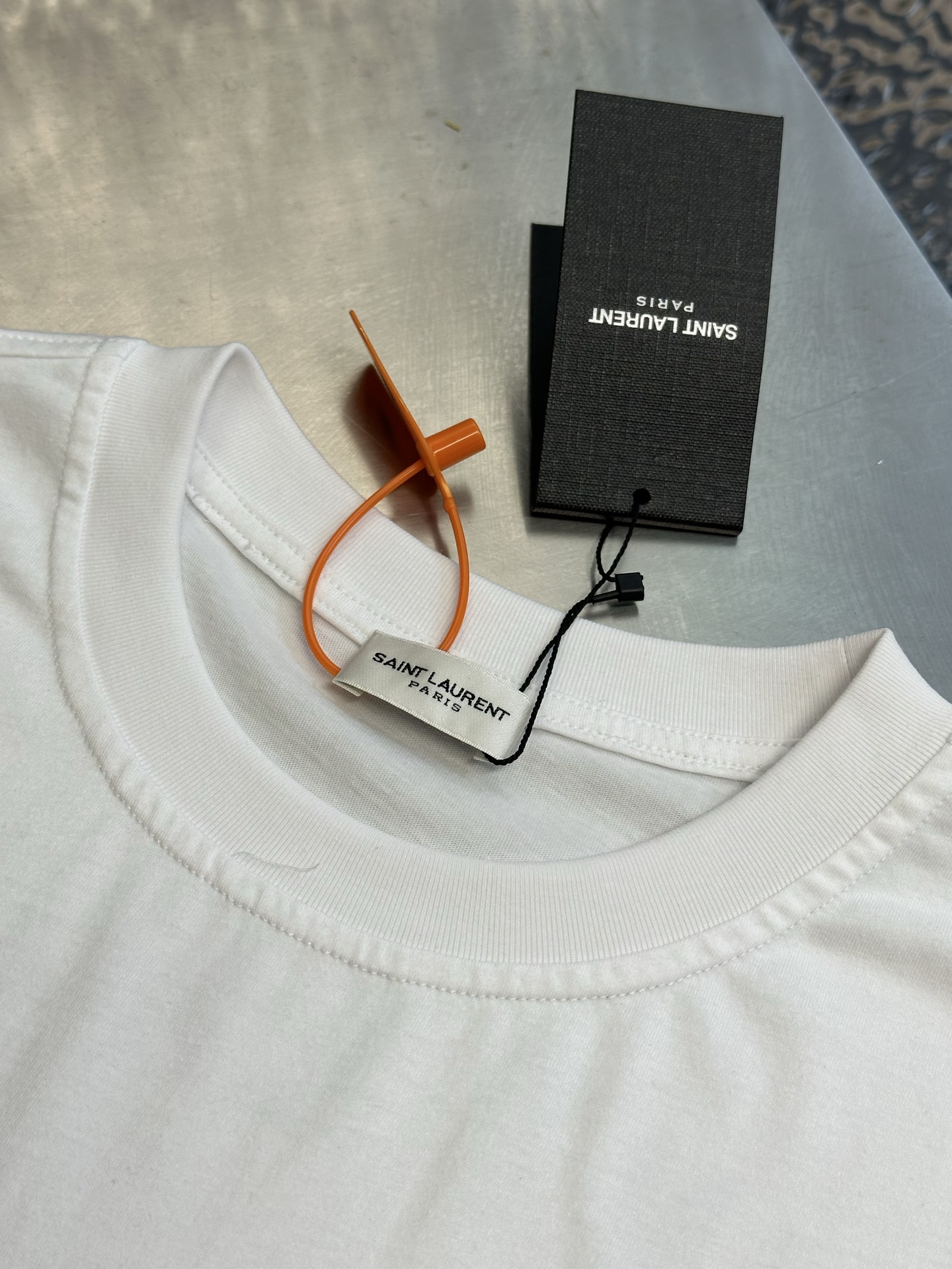 SAINT LAURENT silk T-white（844555YCL360907）