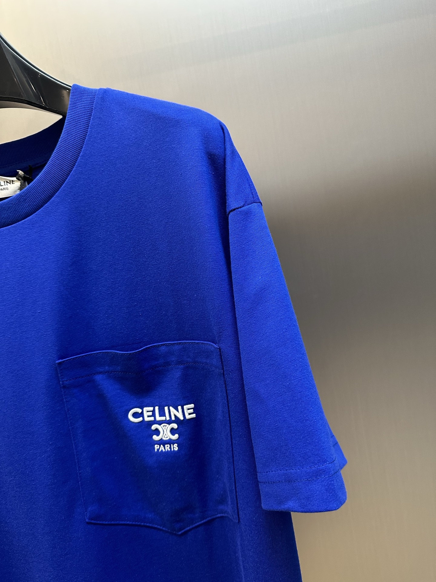 CELINE T-shirt/Cotton Knitwear - Black/Carmine (RX0I31242-GDX7）