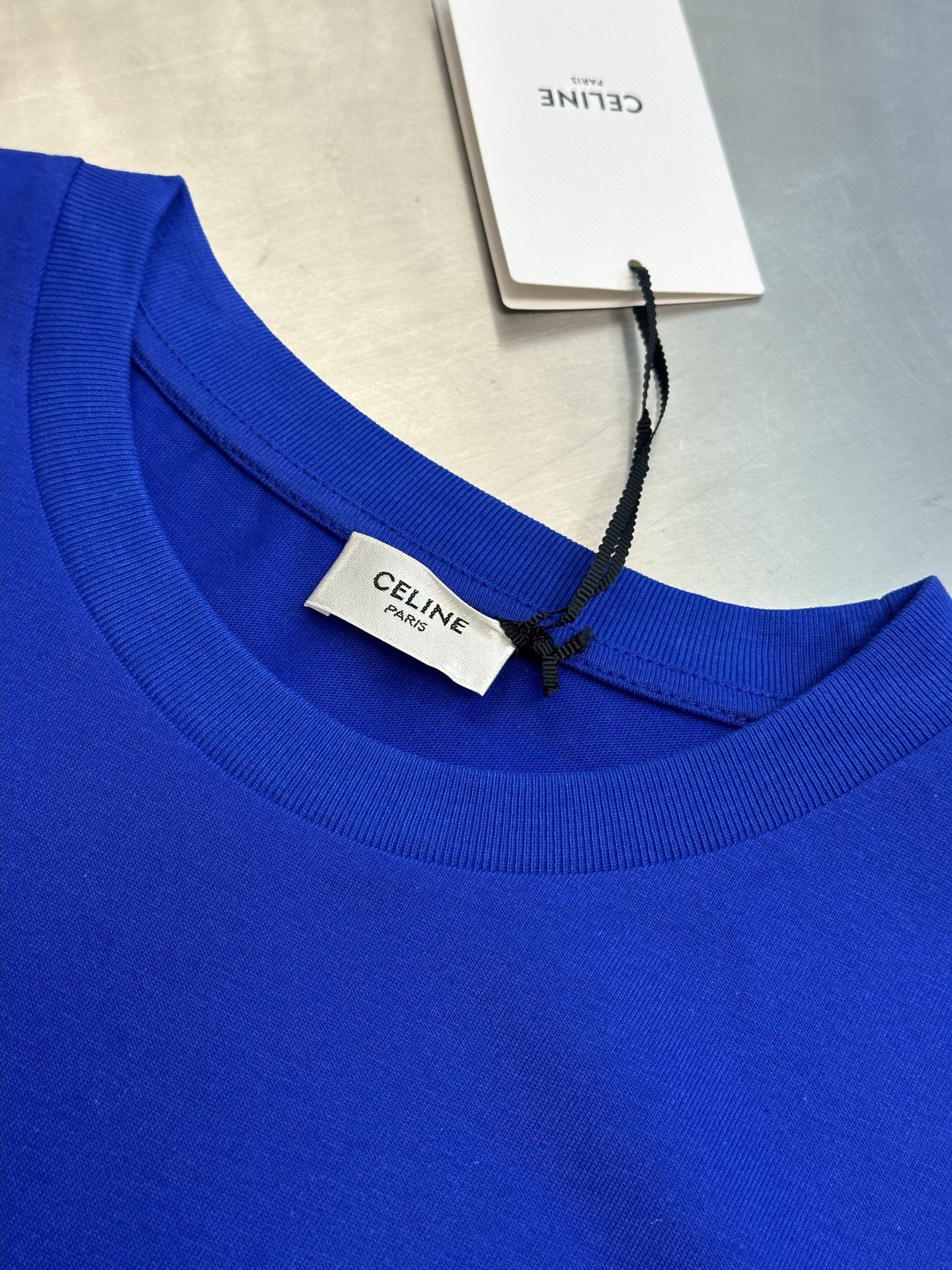 CELINE T-shirt/Cotton Knitwear - Black/Carmine (RX0I31242-GDX7）